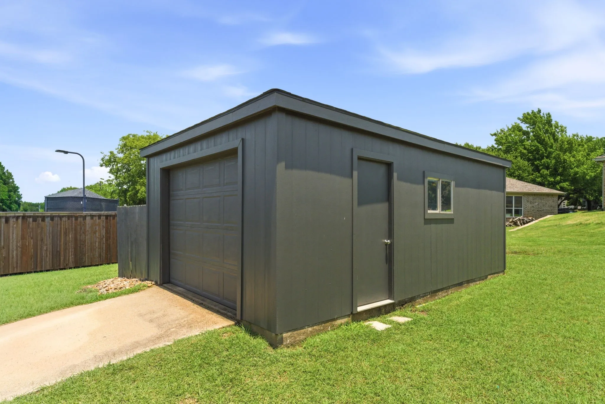 high quality stand alone storage shed