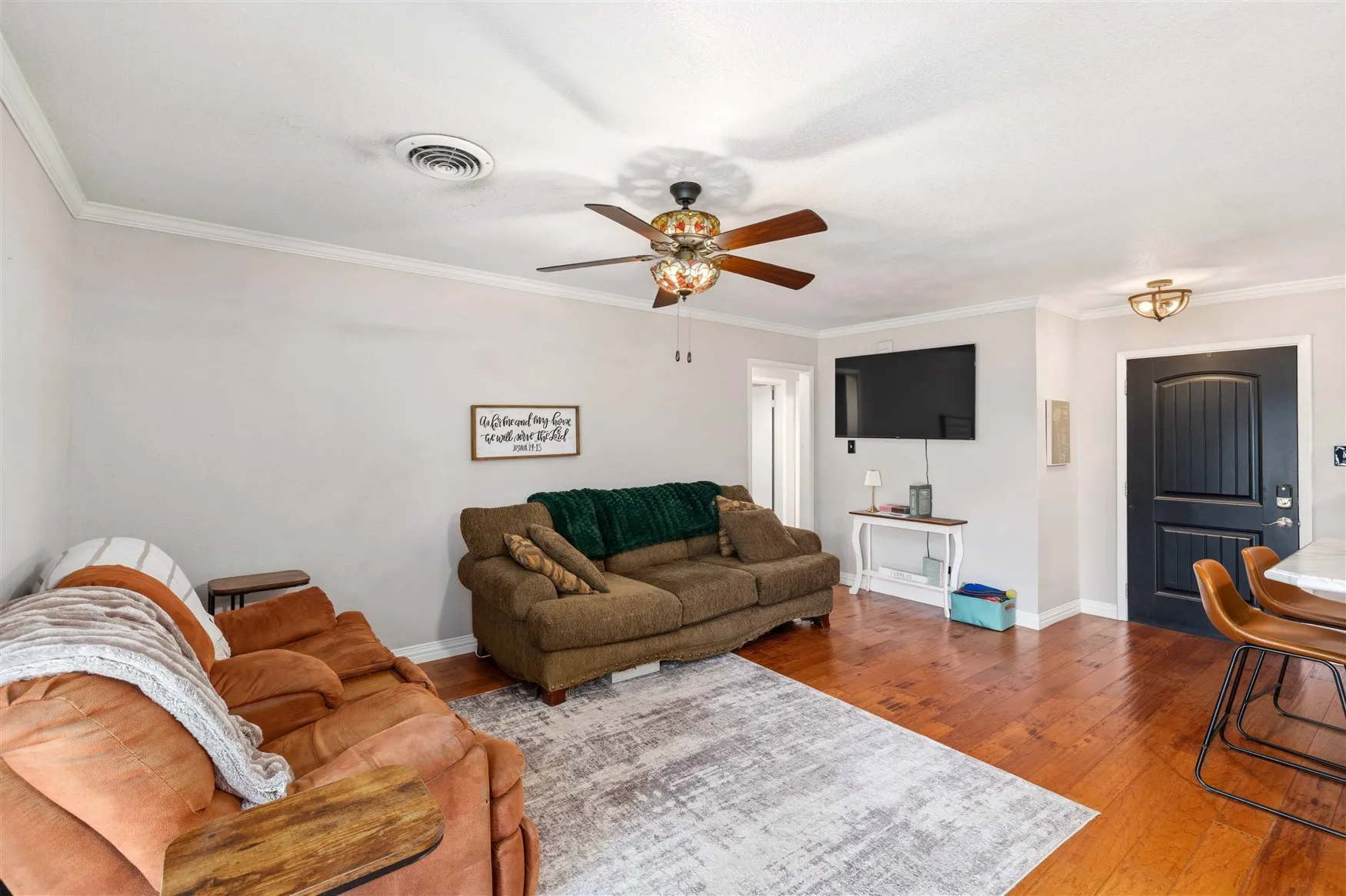 Single Family Residence For Sale in Brown County , 1604 Oakland Terrace, Brownwood, Texas 76801, 3 Bedroom, 2 Bathroom, 2 Garage spaces, 1,132 Sqft, built in 1969, Price $207,500, mls#21299007, Real Estate Agent in Brownwood, Homes For Sale in Brown county, Homes For Sale in Brownwood, Realtor in Brownwood Texas, Real Estate Brokerage Independent Realty Texas, Luminita Cordes Realtor