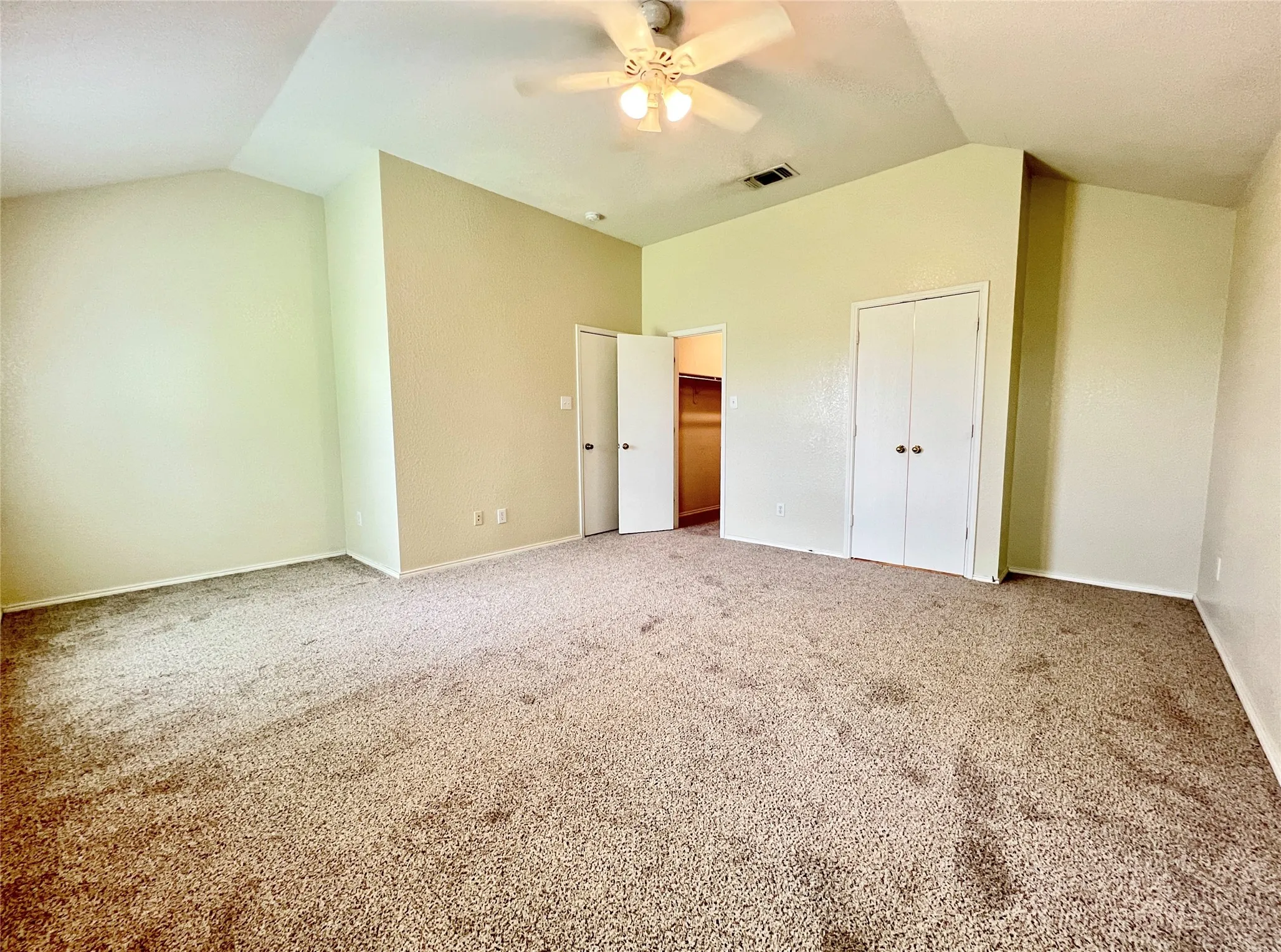 Single Family Residence For Rent in Denton County , 1103 Savage Drive, Denton, Texas 76207, 3 Bedroom, 2 Bathroom, 2 Garage spaces, 1,768 Sqft, built in 2004, mls#21299229, Real Estate Agent in Denton, Homes For Rent in Denton county, Homes For Rent in Denton, Realtor in Denton Texas, Real Estate Brokerage Independent Realty Texas, Luminita Cordes Realtor