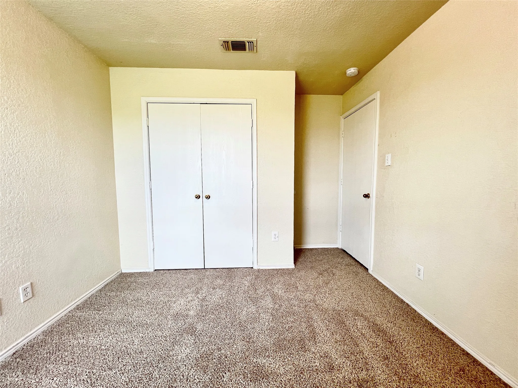 Single Family Residence For Rent in Denton County , 1103 Savage Drive, Denton, Texas 76207, 3 Bedroom, 2 Bathroom, 2 Garage spaces, 1,768 Sqft, built in 2004, mls#21299229, Real Estate Agent in Denton, Homes For Rent in Denton county, Homes For Rent in Denton, Realtor in Denton Texas, Real Estate Brokerage Independent Realty Texas, Luminita Cordes Realtor