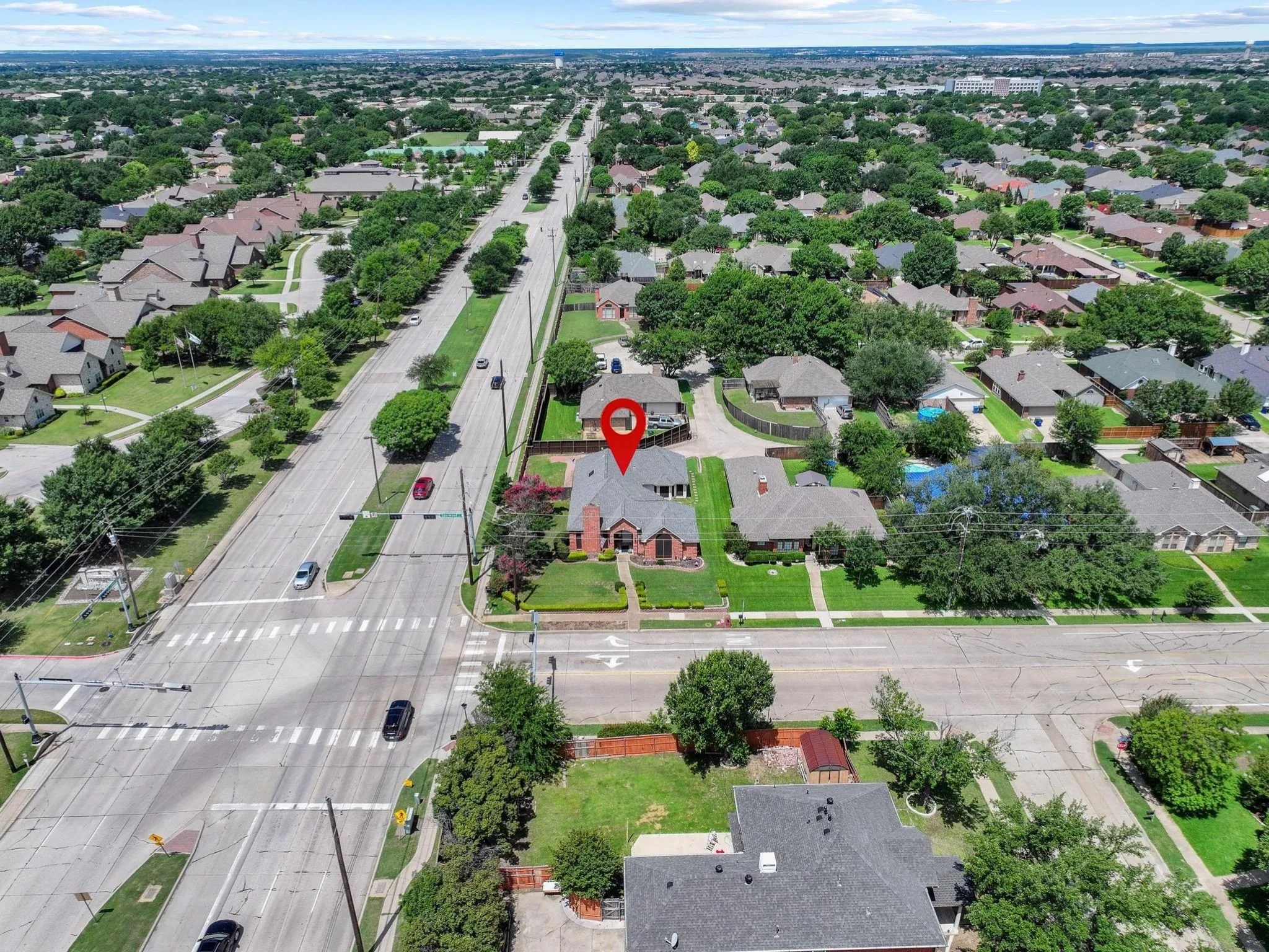 Single Family Residence For Sale in Denton County , 4201 Spurwood Drive, Carrollton, Texas 75010, 3 Bedroom, 3 Bathroom, 2 Garage spaces, 2,283 Sqft, built in 1986, mls#21296663, Real Estate Agent in Carrollton, Homes For Sale in Denton county, Homes For Sale in Carrollton, Realtor in Carrollton Texas, Real Estate Brokerage Independent Realty Texas, Luminita Cordes Realtor