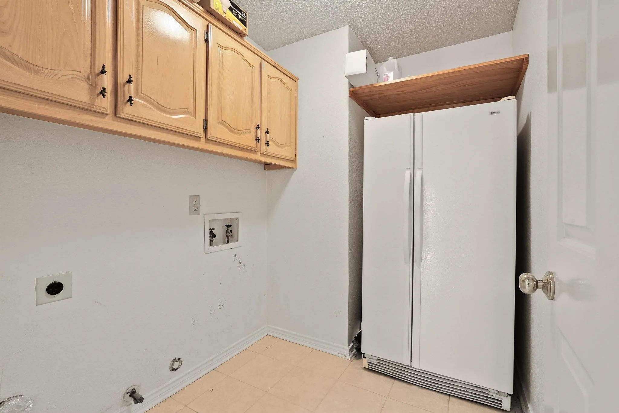 Single Family Residence For Sale in Denton County , 4201 Spurwood Drive, Carrollton, Texas 75010, 3 Bedroom, 3 Bathroom, 2 Garage spaces, 2,283 Sqft, built in 1986, mls#21296663, Real Estate Agent in Carrollton, Homes For Sale in Denton county, Homes For Sale in Carrollton, Realtor in Carrollton Texas, Real Estate Brokerage Independent Realty Texas, Luminita Cordes Realtor