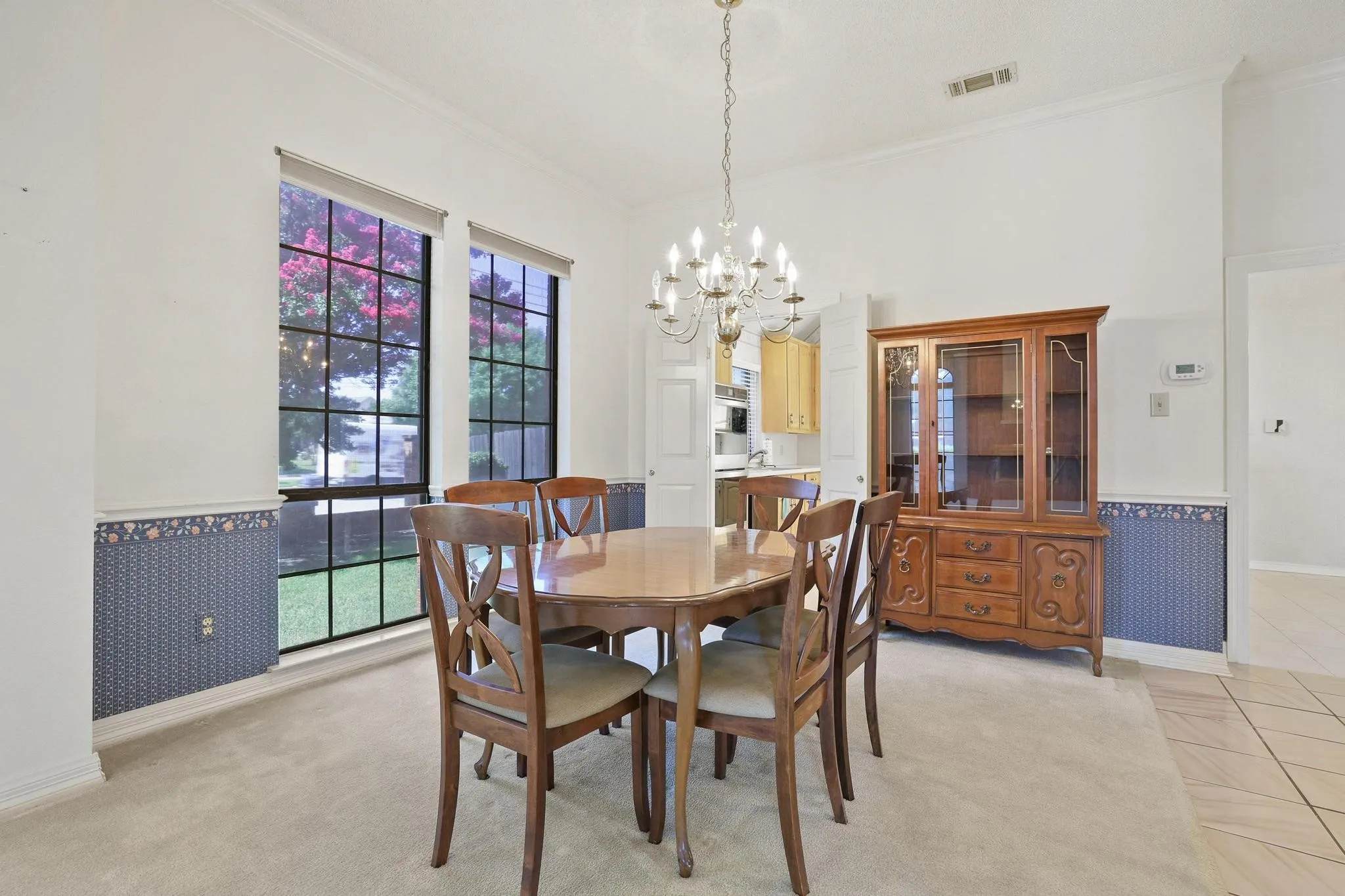 Single Family Residence For Sale in Denton County , 4201 Spurwood Drive, Carrollton, Texas 75010, 3 Bedroom, 3 Bathroom, 2 Garage spaces, 2,283 Sqft, built in 1986, mls#21296663, Real Estate Agent in Carrollton, Homes For Sale in Denton county, Homes For Sale in Carrollton, Realtor in Carrollton Texas, Real Estate Brokerage Independent Realty Texas, Luminita Cordes Realtor
