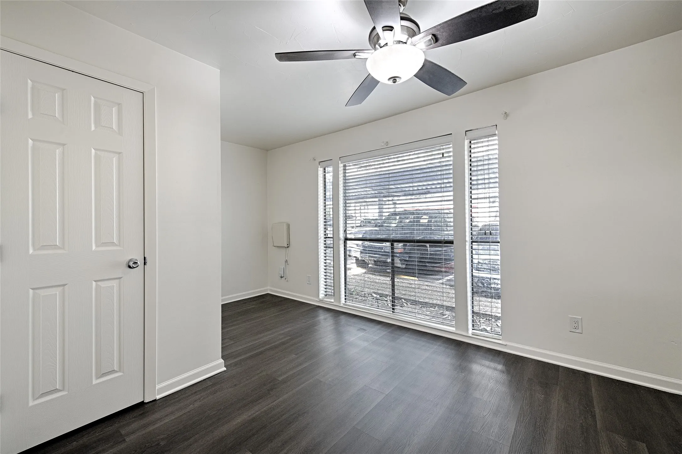 Condominium For Sale in Dallas County , 4561 N Oconnor 1292, Irving, Texas 75062, 2 Bedrooms, 2 Bathrooms, Garage spaces, 1,123 Sqft, built in 1975, Price $185,000, mls#21298112, Real Estate Agent in Irving, Homes For Sale in Dallas county, Homes For Sale in Irving, Realtor in Irving Texas, Real Estate Brokerage Independent Realty Texas, Luminita Cordes Realtor