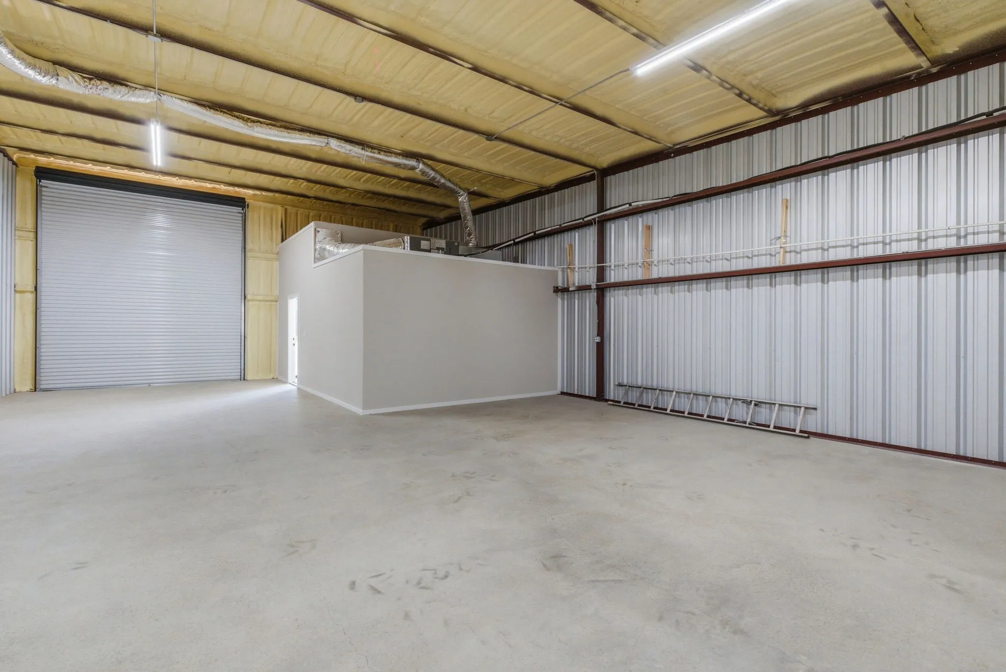 Retail For Rent in Parker County , 1726 N Main, Weatherford, Texas 76085, 0, 0, Garage spaces, 0 Sqft, built in 2025, mls#21294306, Real Estate Agent in Weatherford, Homes For Rent in Parker county, Homes For Rent in Weatherford, Realtor in Weatherford Texas, Real Estate Brokerage Independent Realty Texas, Luminita Cordes Realtor