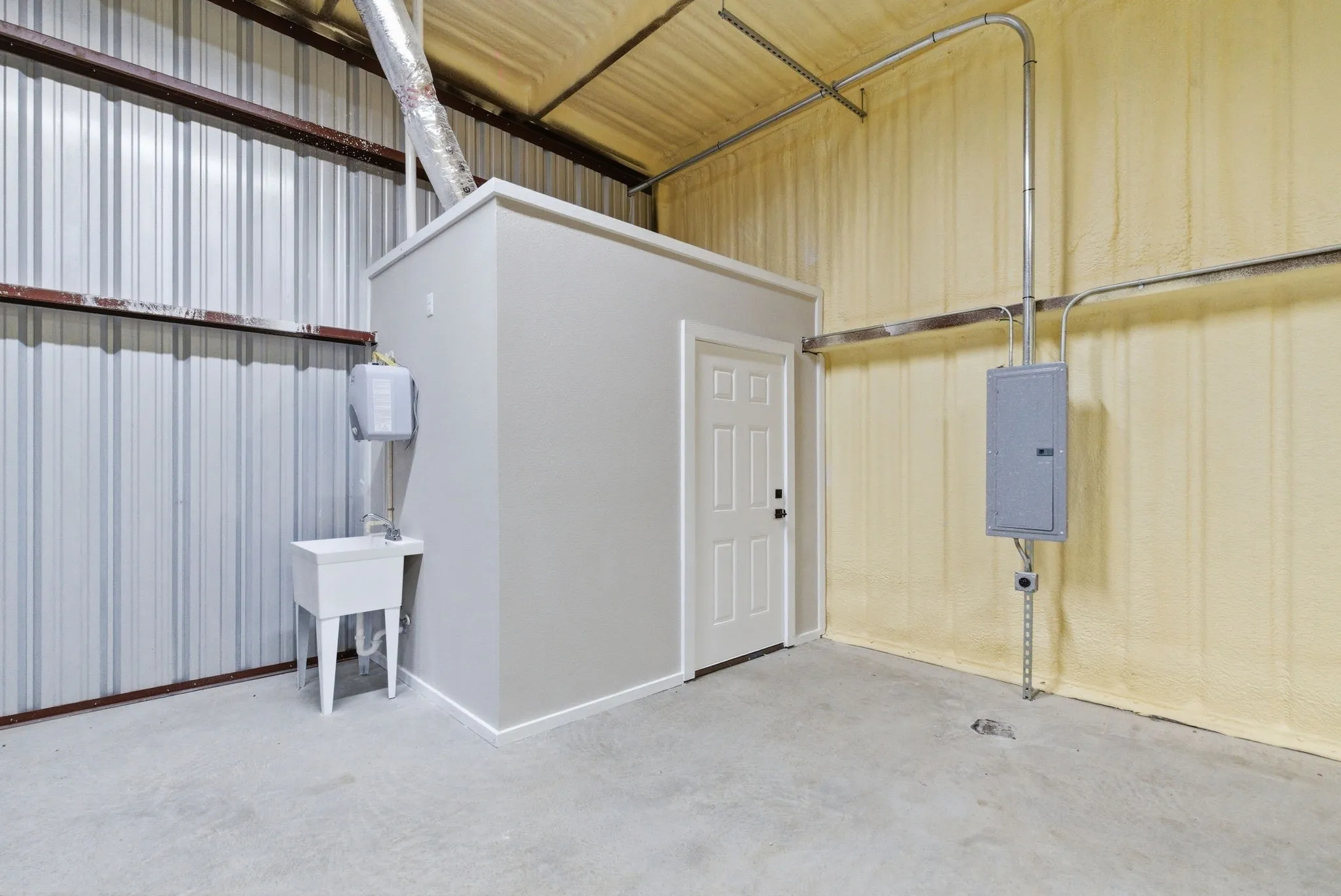 Retail For Rent in Parker County , 1726 N Main, Weatherford, Texas 76085, 0, 0, Garage spaces, 0 Sqft, built in 2025, mls#21294306, Real Estate Agent in Weatherford, Homes For Rent in Parker county, Homes For Rent in Weatherford, Realtor in Weatherford Texas, Real Estate Brokerage Independent Realty Texas, Luminita Cordes Realtor