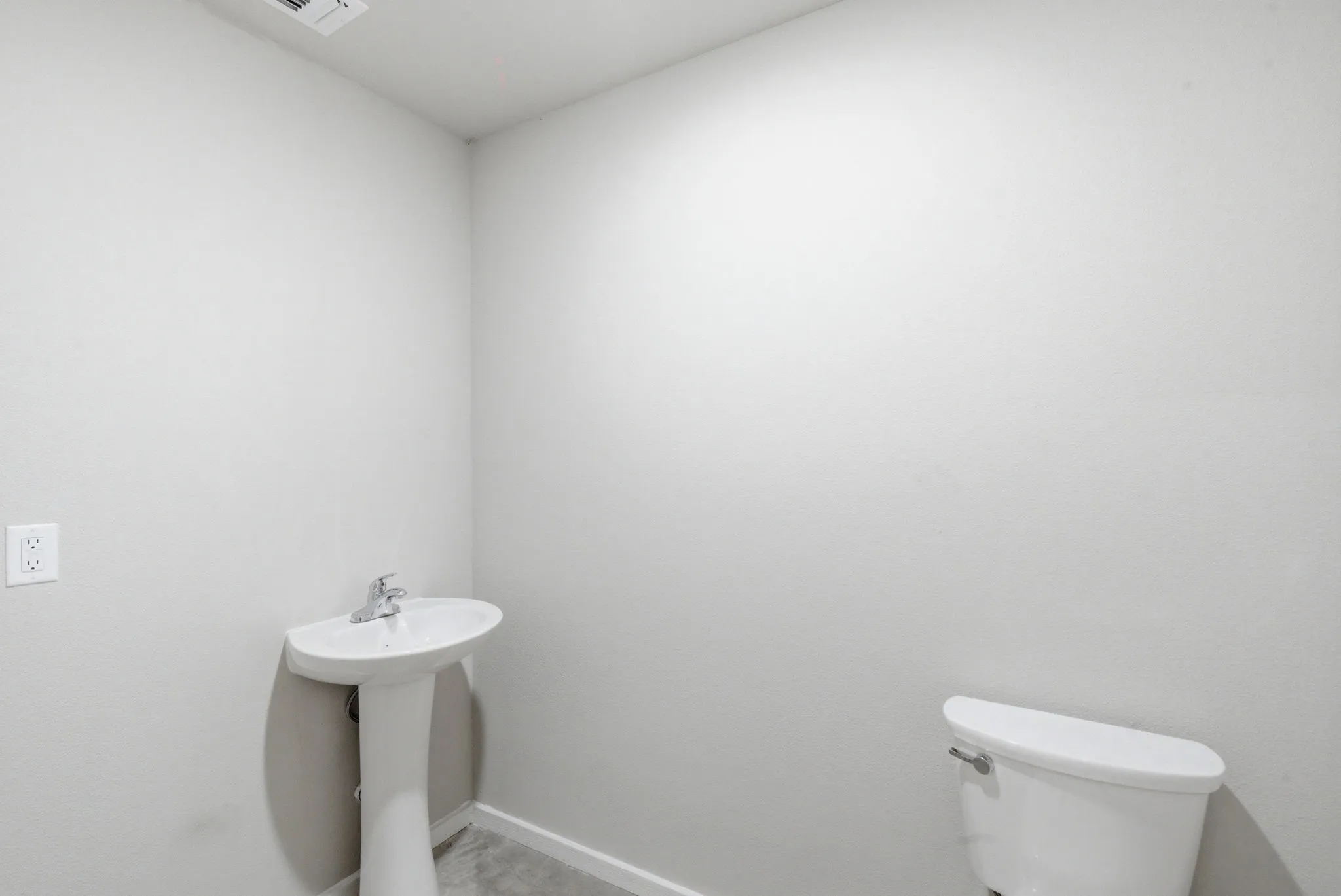 Retail For Rent in Parker County , 1726 N Main, Weatherford, Texas 76085, 0, 0, Garage spaces, 0 Sqft, built in 2025, mls#21294306, Real Estate Agent in Weatherford, Homes For Rent in Parker county, Homes For Rent in Weatherford, Realtor in Weatherford Texas, Real Estate Brokerage Independent Realty Texas, Luminita Cordes Realtor