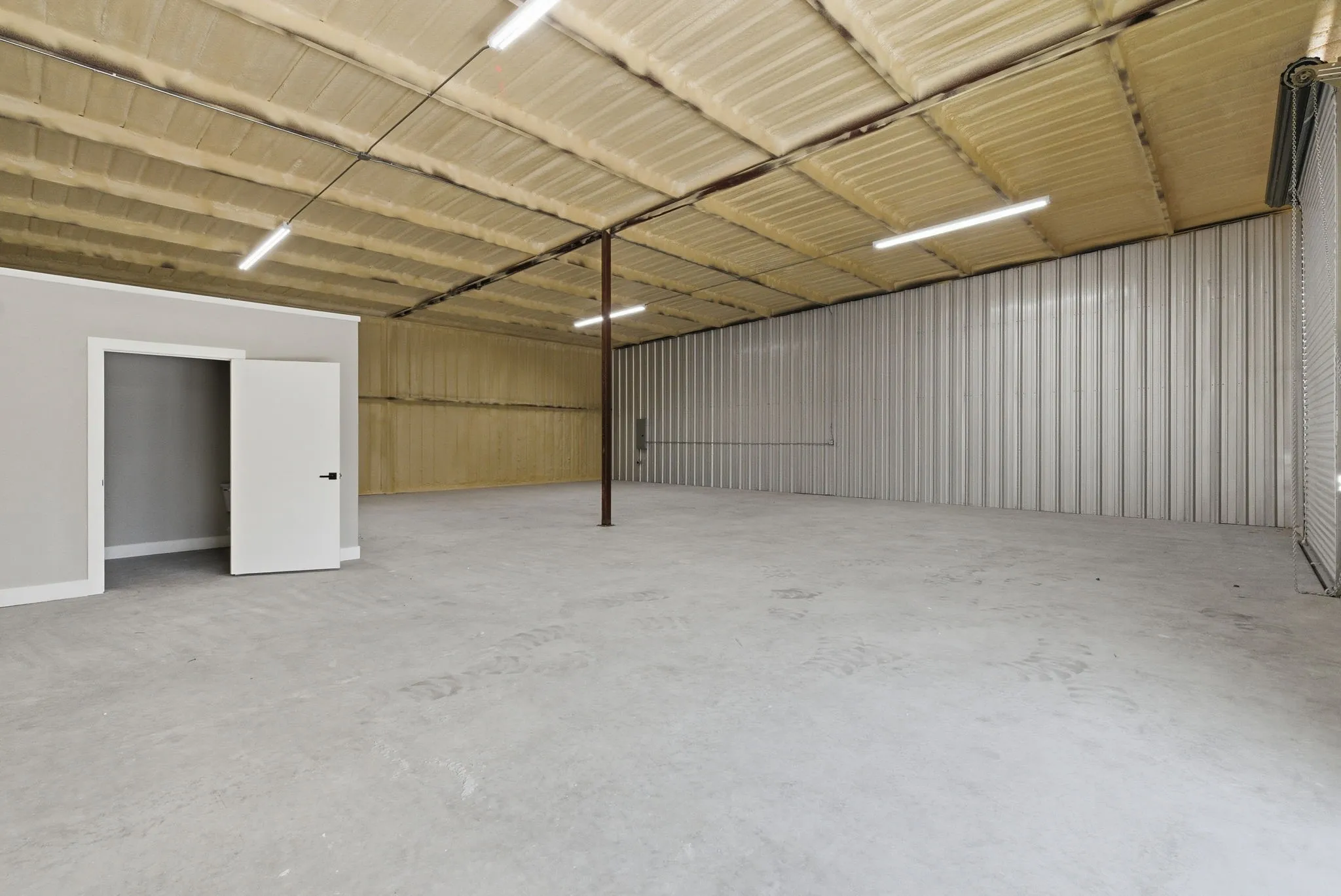 Retail For Rent in Parker County , 1726 N Main, Weatherford, Texas 76085, 0, 0, Garage spaces, 0 Sqft, built in 2025, mls#21294306, Real Estate Agent in Weatherford, Homes For Rent in Parker county, Homes For Rent in Weatherford, Realtor in Weatherford Texas, Real Estate Brokerage Independent Realty Texas, Luminita Cordes Realtor