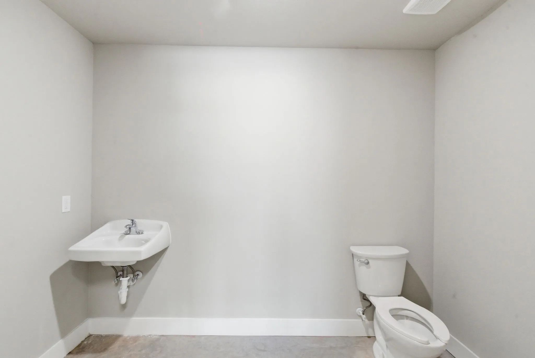 Retail For Rent in Parker County , 1726 N Main, Weatherford, Texas 76085, 0, 0, Garage spaces, 0 Sqft, built in 2025, mls#21294306, Real Estate Agent in Weatherford, Homes For Rent in Parker county, Homes For Rent in Weatherford, Realtor in Weatherford Texas, Real Estate Brokerage Independent Realty Texas, Luminita Cordes Realtor