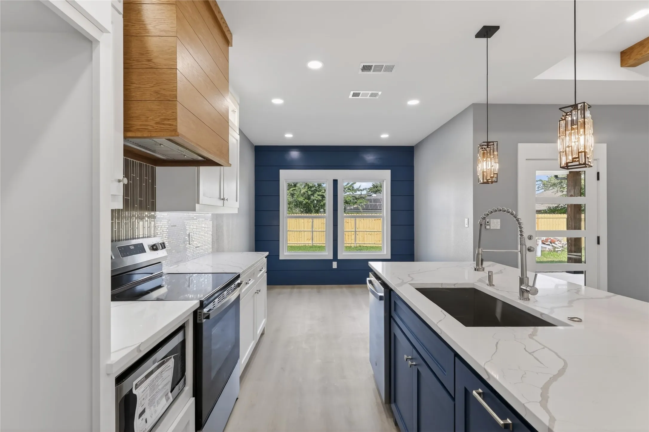 Single Family Residence For Sale in Henderson County , 306 Backlash Drive, Gun Barrel City, Texas 75156, 3 Bedroom, 2 Bathroom, 2 Garage spaces, 1,635 Sqft, built in 2026, mls#21298721, Real Estate Agent in Gun Barrel City, Homes For Sale in Henderson county, Homes For Sale in Gun Barrel City, Realtor in Gun Barrel City Texas, Real Estate Brokerage Independent Realty Texas, Luminita Cordes Realtor
