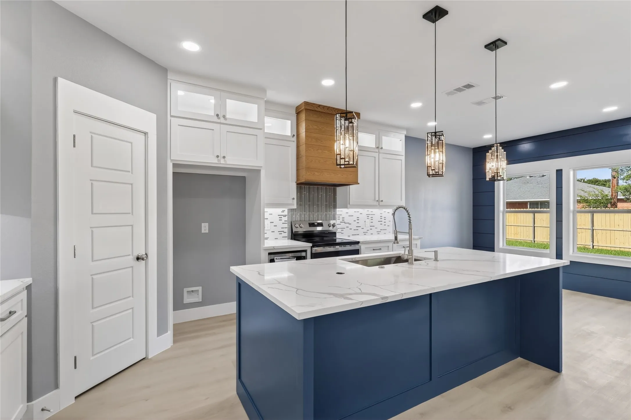 Single Family Residence For Sale in Henderson County , 306 Backlash Drive, Gun Barrel City, Texas 75156, 3 Bedroom, 2 Bathroom, 2 Garage spaces, 1,635 Sqft, built in 2026, mls#21298721, Real Estate Agent in Gun Barrel City, Homes For Sale in Henderson county, Homes For Sale in Gun Barrel City, Realtor in Gun Barrel City Texas, Real Estate Brokerage Independent Realty Texas, Luminita Cordes Realtor