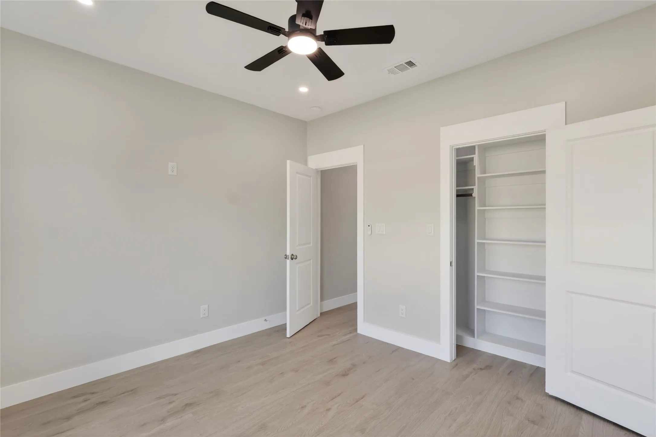 Single Family Residence For Sale in Henderson County , 308 Backlash Drive, Gun Barrel City, Texas 75156, 3 Bedroom, 2 Bathroom, 2 Garage spaces, 1,635 Sqft, built in 2026, mls#21298741, Real Estate Agent in Gun Barrel City, Homes For Sale in Henderson county, Homes For Sale in Gun Barrel City, Realtor in Gun Barrel City Texas, Real Estate Brokerage Independent Realty Texas, Luminita Cordes Realtor
