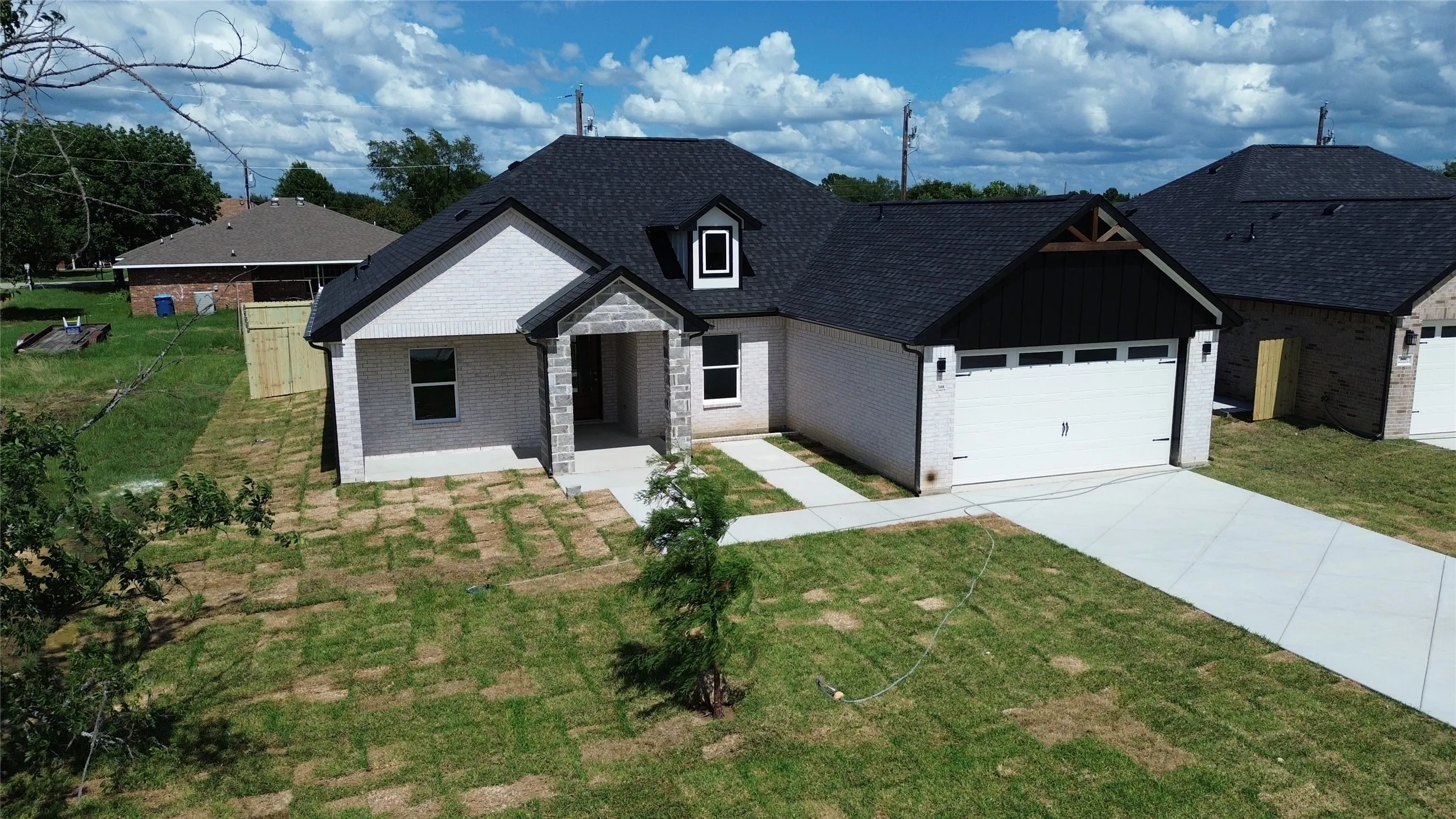 Single Family Residence For Sale in Henderson County , 308 Backlash Drive, Gun Barrel City, Texas 75156, 3 Bedroom, 2 Bathroom, 2 Garage spaces, 1,635 Sqft, built in 2026, mls#21298741, Real Estate Agent in Gun Barrel City, Homes For Sale in Henderson county, Homes For Sale in Gun Barrel City, Realtor in Gun Barrel City Texas, Real Estate Brokerage Independent Realty Texas, Luminita Cordes Realtor