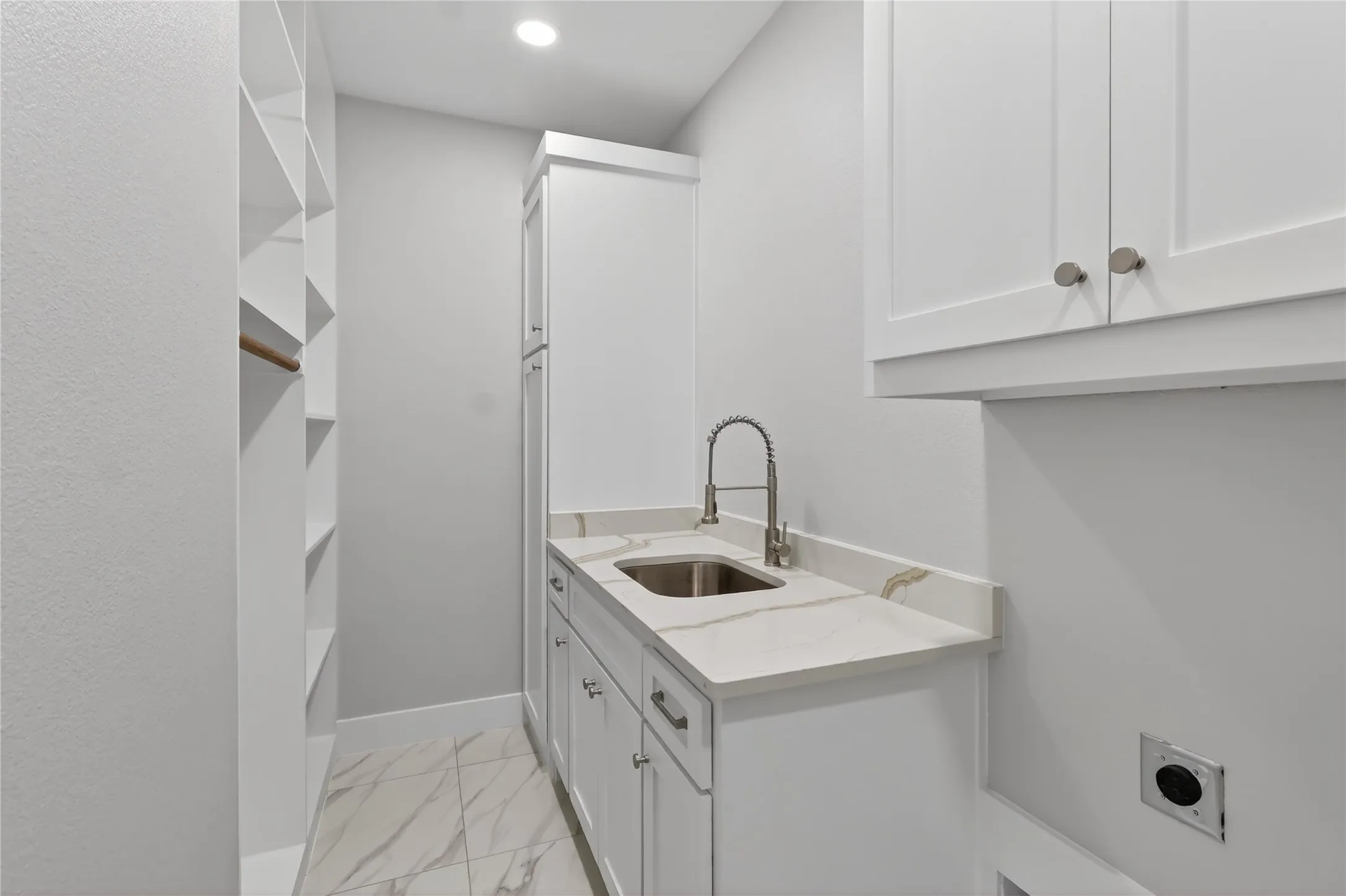 Single Family Residence For Sale in Henderson County , 308 Backlash Drive, Gun Barrel City, Texas 75156, 3 Bedroom, 2 Bathroom, 2 Garage spaces, 1,635 Sqft, built in 2026, mls#21298741, Real Estate Agent in Gun Barrel City, Homes For Sale in Henderson county, Homes For Sale in Gun Barrel City, Realtor in Gun Barrel City Texas, Real Estate Brokerage Independent Realty Texas, Luminita Cordes Realtor