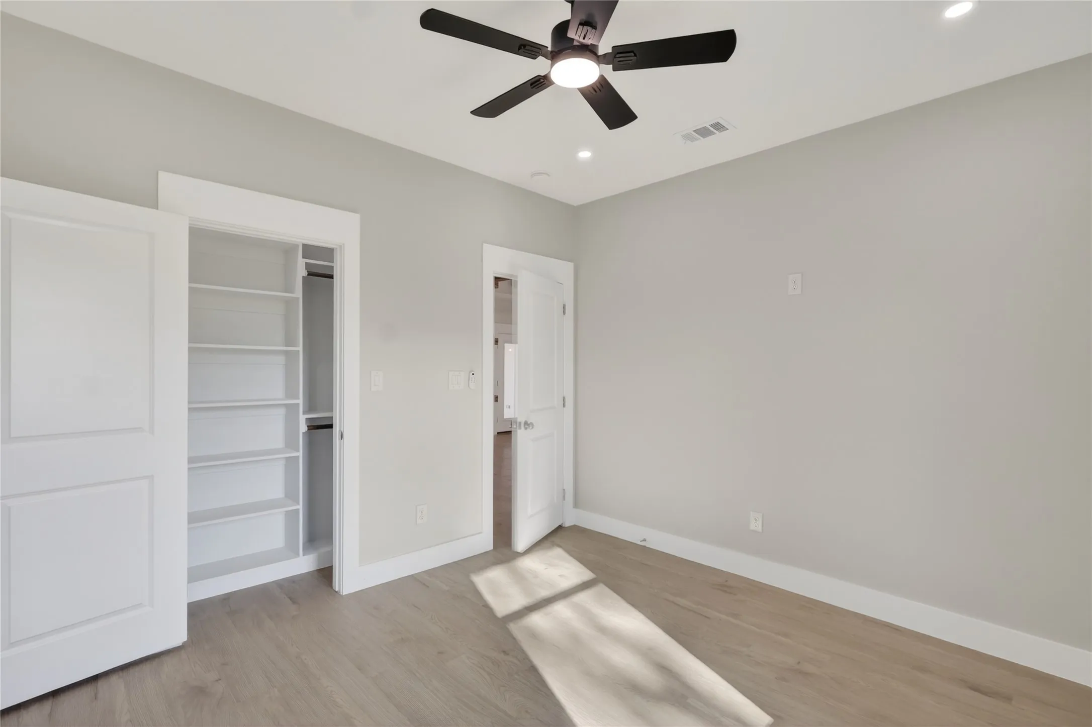 Single Family Residence For Sale in Henderson County , 308 Backlash Drive, Gun Barrel City, Texas 75156, 3 Bedroom, 2 Bathroom, 2 Garage spaces, 1,635 Sqft, built in 2026, mls#21298741, Real Estate Agent in Gun Barrel City, Homes For Sale in Henderson county, Homes For Sale in Gun Barrel City, Realtor in Gun Barrel City Texas, Real Estate Brokerage Independent Realty Texas, Luminita Cordes Realtor