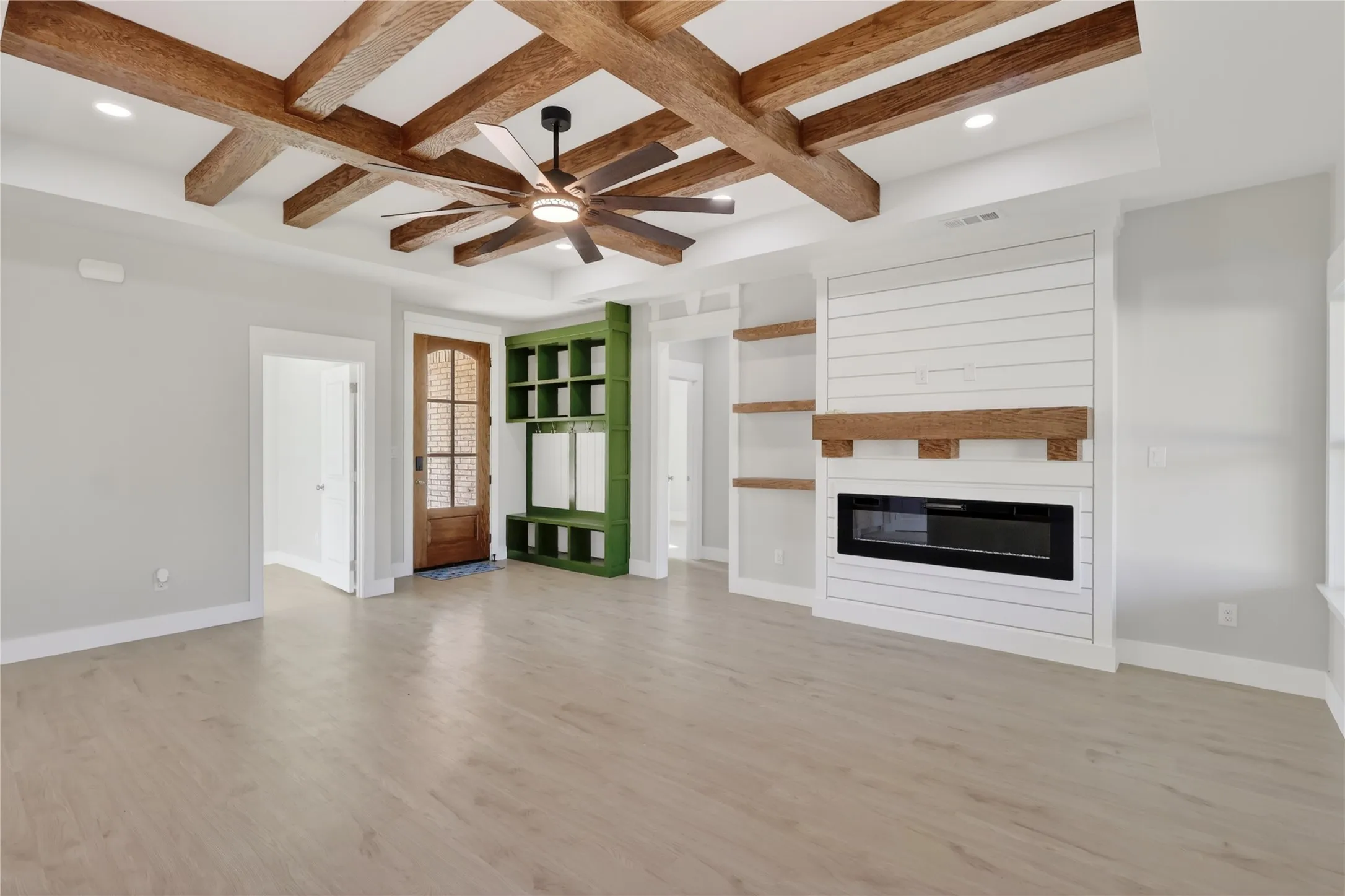 Single Family Residence For Sale in Henderson County , 308 Backlash Drive, Gun Barrel City, Texas 75156, 3 Bedroom, 2 Bathroom, 2 Garage spaces, 1,635 Sqft, built in 2026, mls#21298741, Real Estate Agent in Gun Barrel City, Homes For Sale in Henderson county, Homes For Sale in Gun Barrel City, Realtor in Gun Barrel City Texas, Real Estate Brokerage Independent Realty Texas, Luminita Cordes Realtor