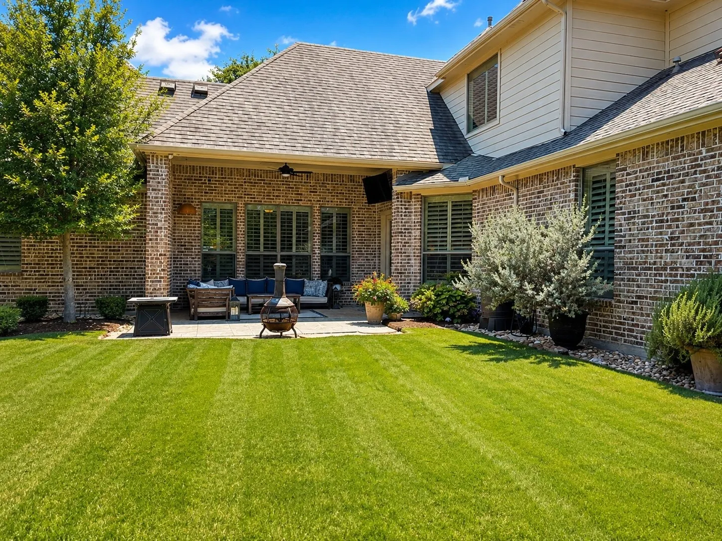 Single Family Residence For Sale in Collin County , 2104 Camden, Mc Kinney, Texas 75070, 4 Bedroom, 3 Bathroom, 3 Garage spaces, 3,776 Sqft, built in 2004, mls#21297526, Real Estate Agent in Mc Kinney, Homes For Sale in Collin county, Homes For Sale in Mc Kinney, Realtor in Mc Kinney Texas, Real Estate Brokerage Independent Realty Texas, Luminita Cordes Realtor