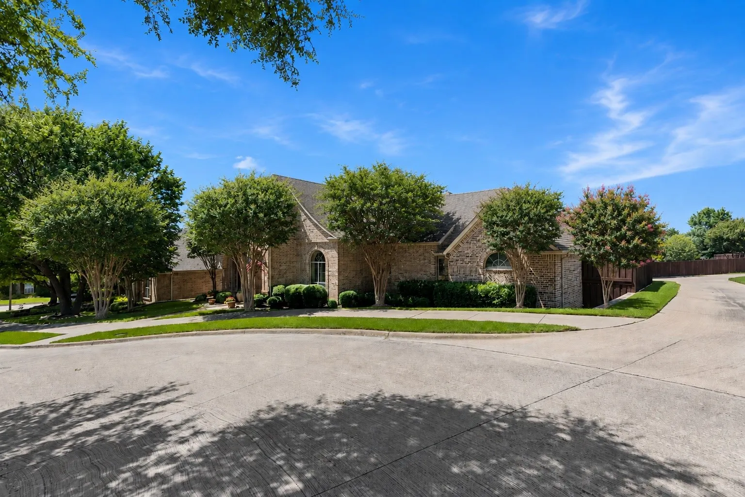 Single Family Residence For Sale in Collin County , 2104 Camden, Mc Kinney, Texas 75070, 4 Bedroom, 3 Bathroom, 3 Garage spaces, 3,776 Sqft, built in 2004, mls#21297526, Real Estate Agent in Mc Kinney, Homes For Sale in Collin county, Homes For Sale in Mc Kinney, Realtor in Mc Kinney Texas, Real Estate Brokerage Independent Realty Texas, Luminita Cordes Realtor