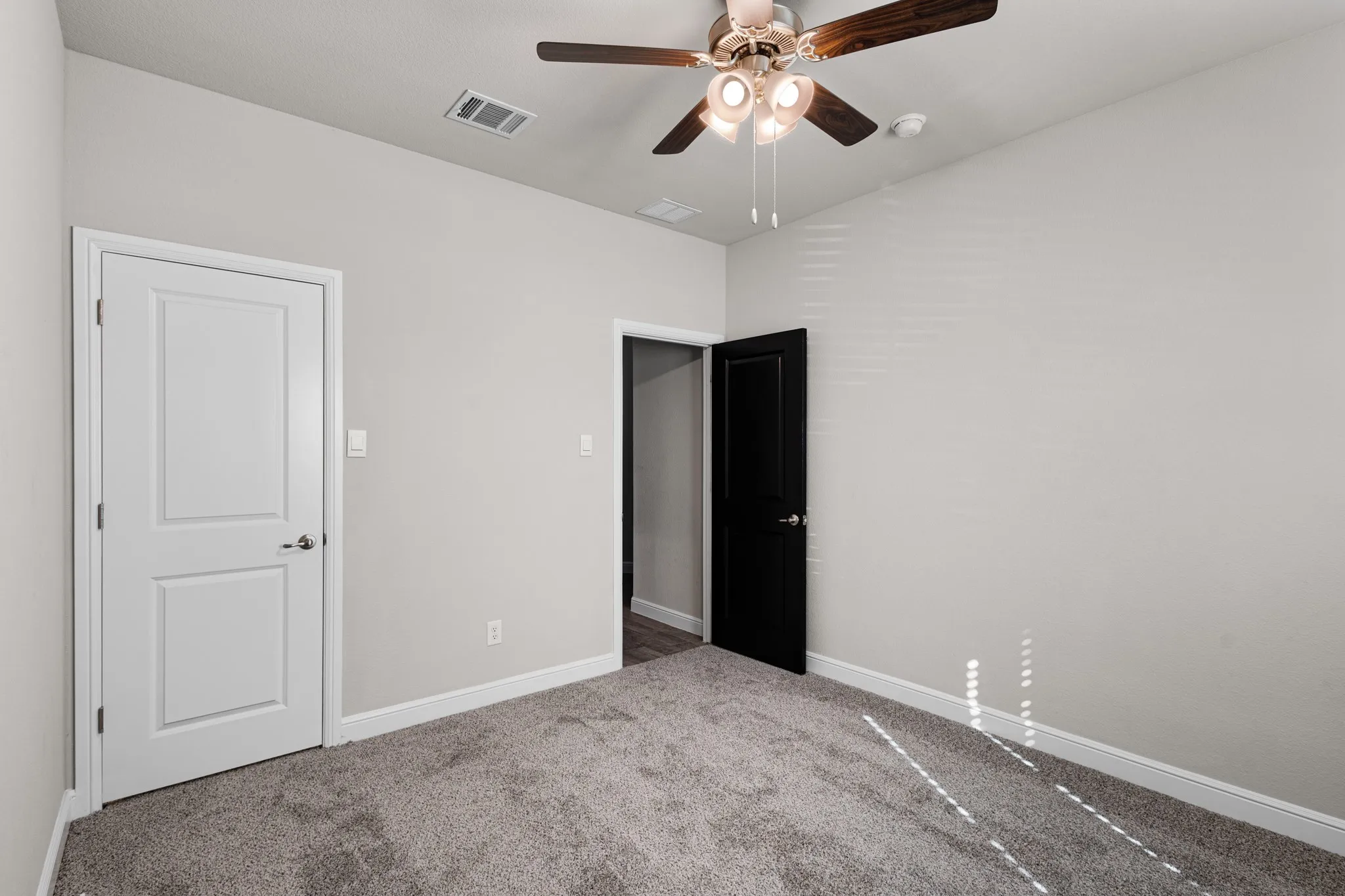 Single Family Residence For Sale in Wise County , 179 Dogwood Avenue, Rhome, Texas 76078, 5 Bedroom, 3 Bathroom, 2 Garage spaces, 2,141 Sqft, built in 2023, mls#21298216, Real Estate Agent in Rhome, Homes For Sale in Wise county, Homes For Sale in Rhome, Realtor in Rhome Texas, Real Estate Brokerage Independent Realty Texas, Luminita Cordes Realtor