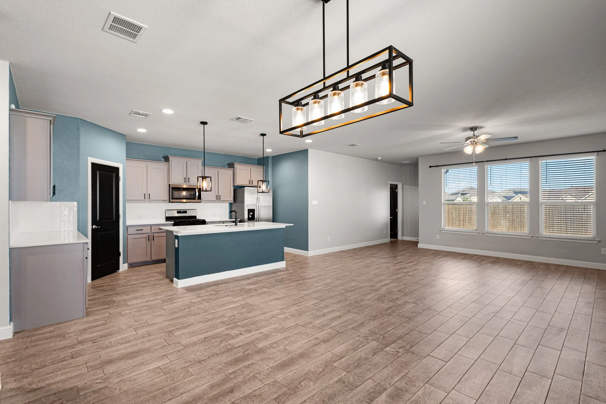 Single Family Residence For Sale in Wise County , 179 Dogwood Avenue, Rhome, Texas 76078, 5 Bedroom, 3 Bathroom, 2 Garage spaces, 2,141 Sqft, built in 2023, mls#21298216, Real Estate Agent in Rhome, Homes For Sale in Wise county, Homes For Sale in Rhome, Realtor in Rhome Texas, Real Estate Brokerage Independent Realty Texas, Luminita Cordes Realtor
