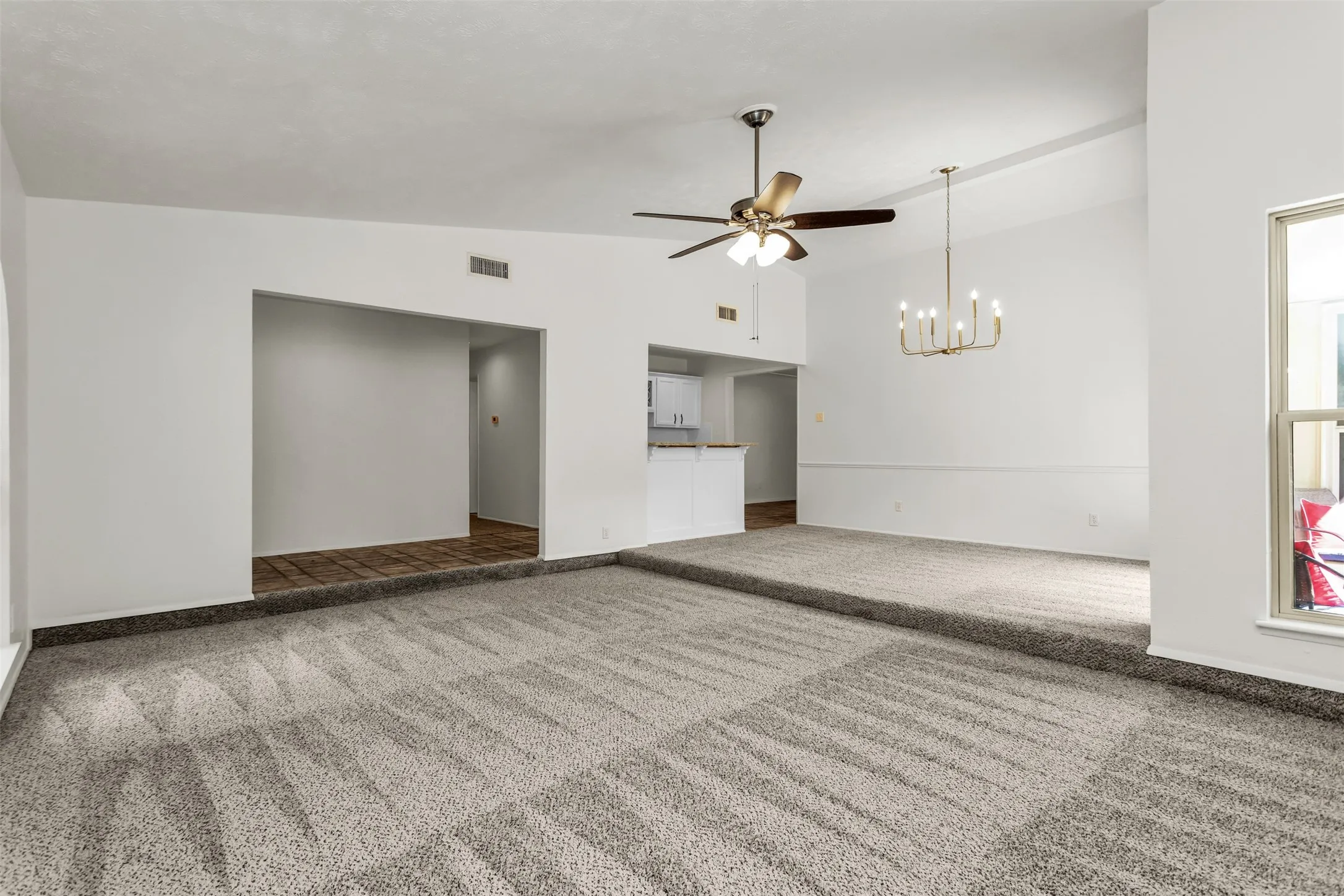 Single Family Residence For Sale in Denton County , 5009 Middleton Circle, The Colony, Texas 75056, 4 Bedroom, 2 Bathroom, 2 Garage spaces, 2,123 Sqft, built in 1975, mls#21298450, Real Estate Agent in The Colony, Homes For Sale in Denton county, Homes For Sale in The Colony, Realtor in The Colony Texas, Real Estate Brokerage Independent Realty Texas, Luminita Cordes Realtor
