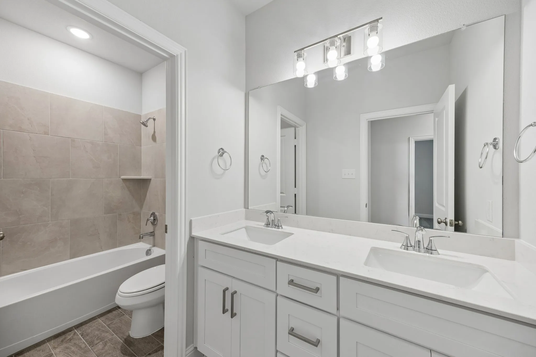 Single Family Residence For Sale in Kaufman County , 1522 Newcastle Lane, Forney, Texas 75126, 4 Bedroom, 3 Bathroom, 2 Garage spaces, 2,457 Sqft, built in 2025, mls#21299285, Real Estate Agent in Forney, Homes For Sale in Kaufman county, Homes For Sale in Forney, Realtor in Forney Texas, Real Estate Brokerage Independent Realty Texas, Luminita Cordes Realtor