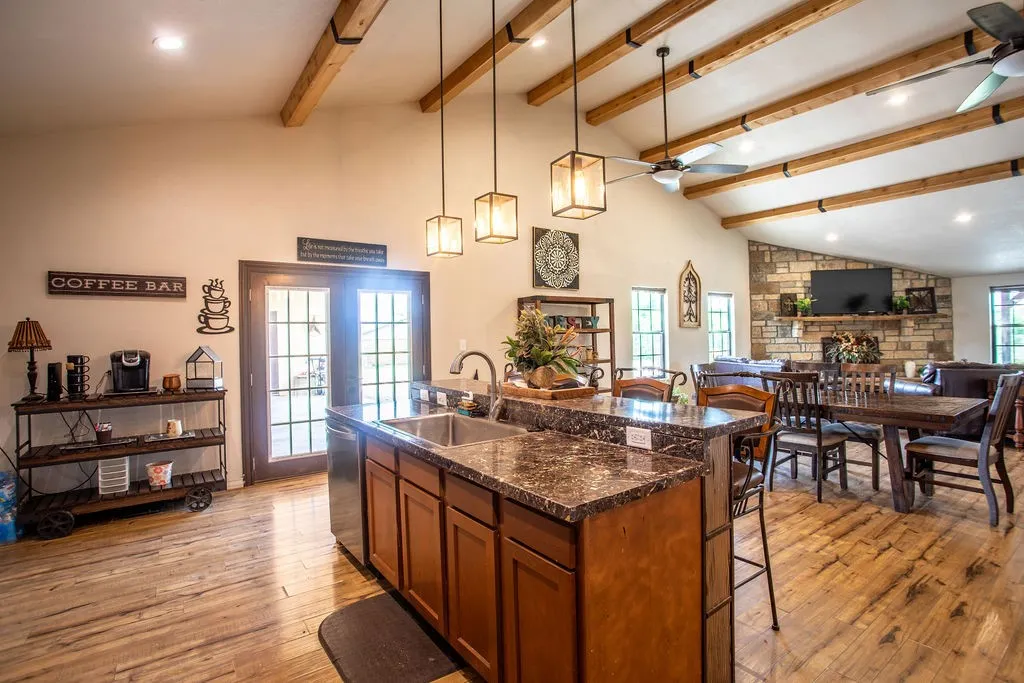 Single Family Residence For Sale in Shackelford County , 307 County Road 148, Albany, Texas 76430, 3 Bedroom, 2 Bathroom, Garage spaces, 2,009 Sqft, built in 2016, mls#21294606, Real Estate Agent in Albany, Homes For Sale in Shackelford county, Homes For Sale in Albany, Realtor in Albany Texas, Real Estate Brokerage Independent Realty Texas, Luminita Cordes Realtor