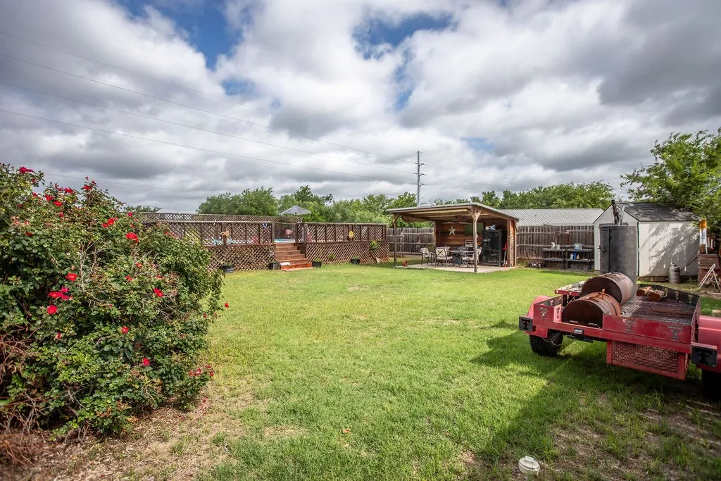 Single Family Residence For Sale in Shackelford County , 307 County Road 148, Albany, Texas 76430, 3 Bedroom, 2 Bathroom, Garage spaces, 2,009 Sqft, built in 2016, mls#21294606, Real Estate Agent in Albany, Homes For Sale in Shackelford county, Homes For Sale in Albany, Realtor in Albany Texas, Real Estate Brokerage Independent Realty Texas, Luminita Cordes Realtor