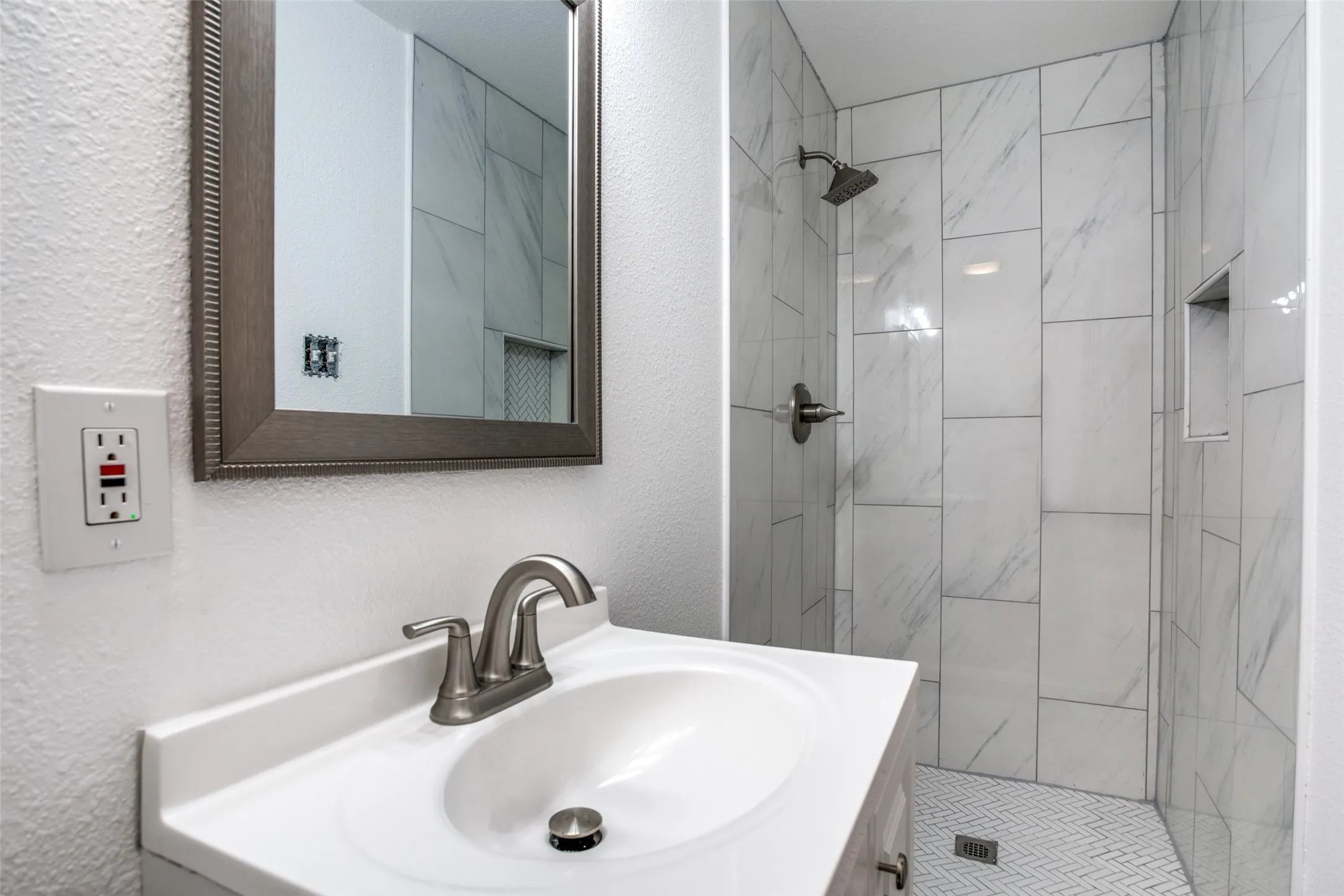 Single Family Residence For Rent in Dallas County , 3564 Virginia Boulevard, Dallas, Texas 75211, 3 Bedroom, 2 Bathroom, Garage spaces, 1,327 Sqft, built in 1946, mls#21299287, Real Estate Agent in Dallas, Homes For Rent in Dallas county, Homes For Rent in Dallas, Realtor in Dallas Texas, Real Estate Brokerage Independent Realty Texas, Luminita Cordes Realtor