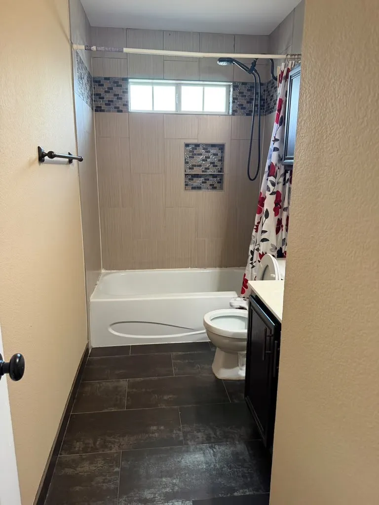 Single Family Residence For Rent in Collin County , 2016 LONDONDERRY Drive, Allen, Texas 75013, 4 Bedroom, 3 Bathroom, 2 Garage spaces, 2,289 Sqft, built in 1999, mls#21299183, Real Estate Agent in Allen, Homes For Rent in Collin county, Homes For Rent in Allen, Realtor in Allen Texas, Real Estate Brokerage Independent Realty Texas, Luminita Cordes Realtor