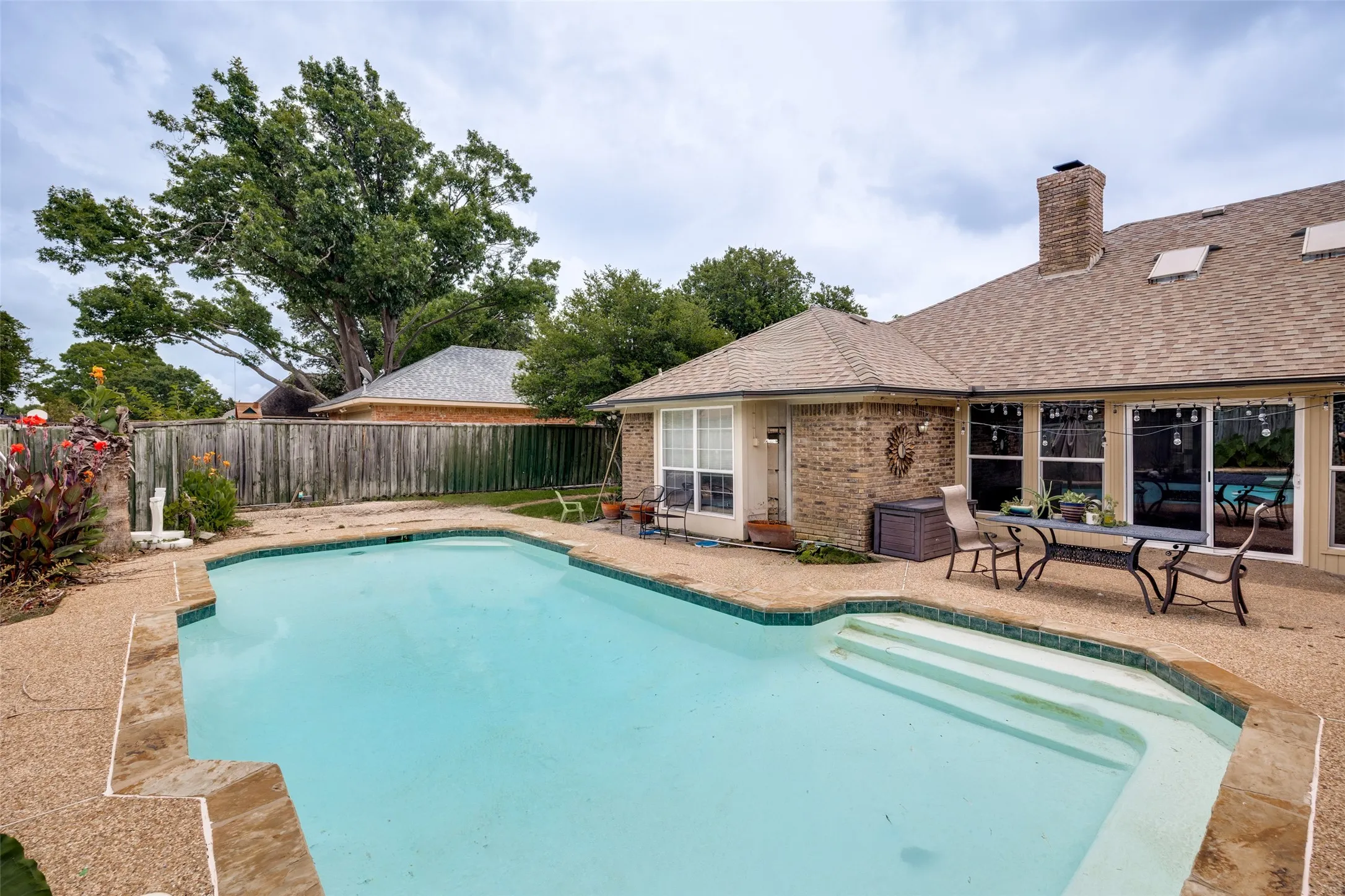 Single Family Residence For Sale in Collin County , 3329 Whiffletree Drive, Plano, Texas 75023, 4 Bedroom, 3 Bathroom, 2 Garage spaces, 3,130 Sqft, built in 1979, mls#21296755, Real Estate Agent in Plano, Homes For Sale in Collin county, Homes For Sale in Plano, Realtor in Plano Texas, Real Estate Brokerage Independent Realty Texas, Luminita Cordes Realtor
