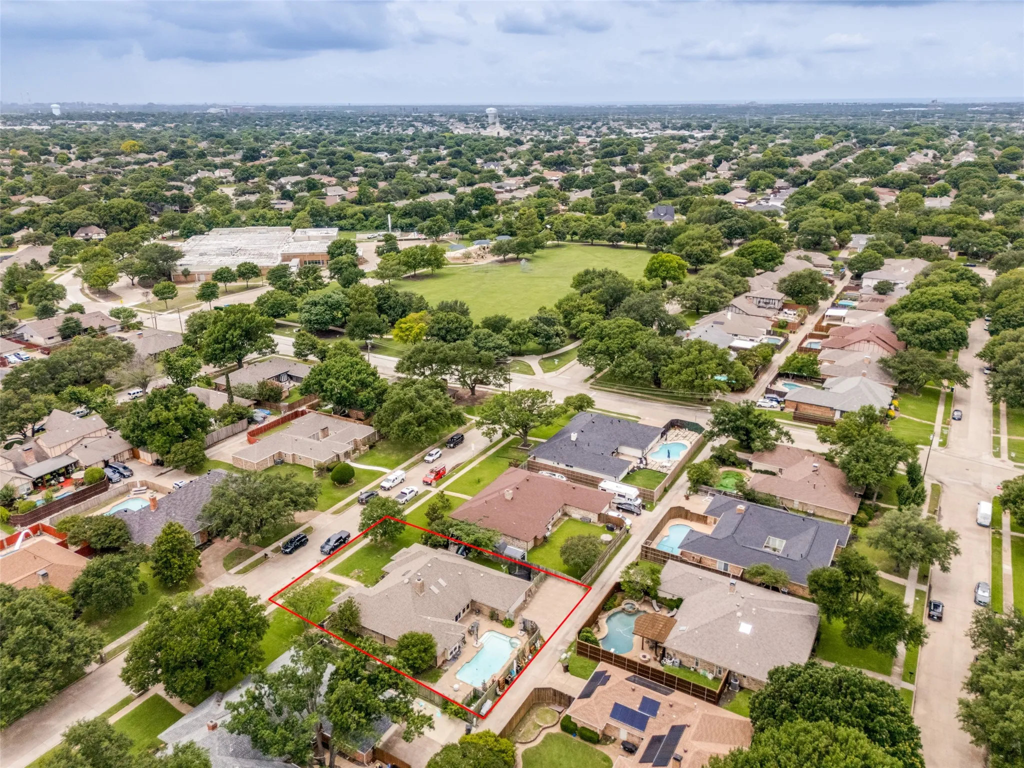 Single Family Residence For Sale in Collin County , 3329 Whiffletree Drive, Plano, Texas 75023, 4 Bedroom, 3 Bathroom, 2 Garage spaces, 3,130 Sqft, built in 1979, mls#21296755, Real Estate Agent in Plano, Homes For Sale in Collin county, Homes For Sale in Plano, Realtor in Plano Texas, Real Estate Brokerage Independent Realty Texas, Luminita Cordes Realtor