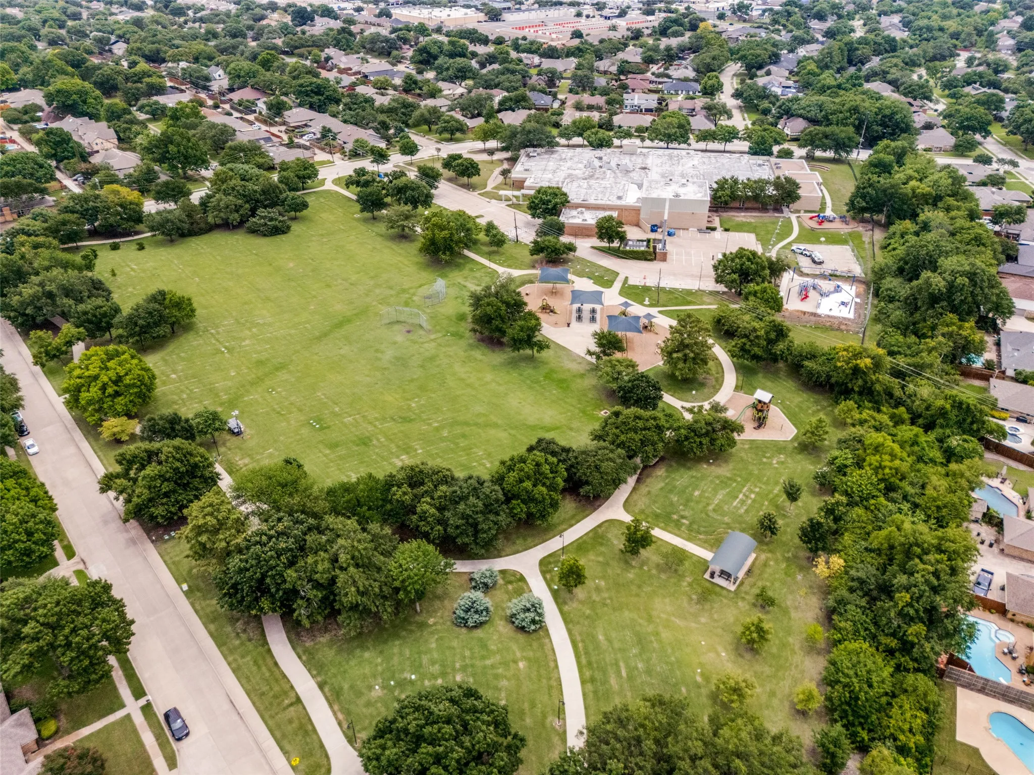 Single Family Residence For Sale in Collin County , 3329 Whiffletree Drive, Plano, Texas 75023, 4 Bedroom, 3 Bathroom, 2 Garage spaces, 3,130 Sqft, built in 1979, mls#21296755, Real Estate Agent in Plano, Homes For Sale in Collin county, Homes For Sale in Plano, Realtor in Plano Texas, Real Estate Brokerage Independent Realty Texas, Luminita Cordes Realtor