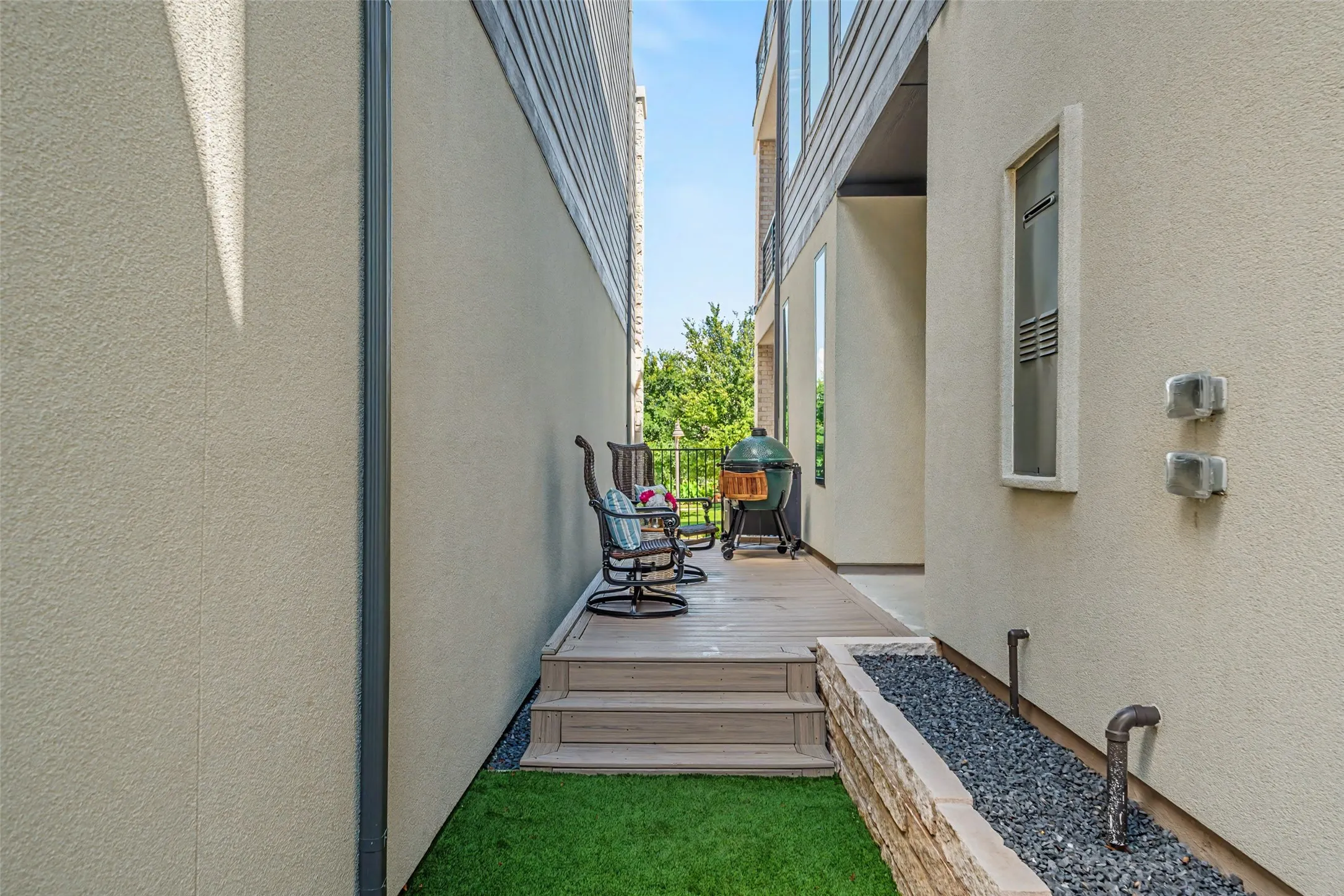 Low Maintenance Turf