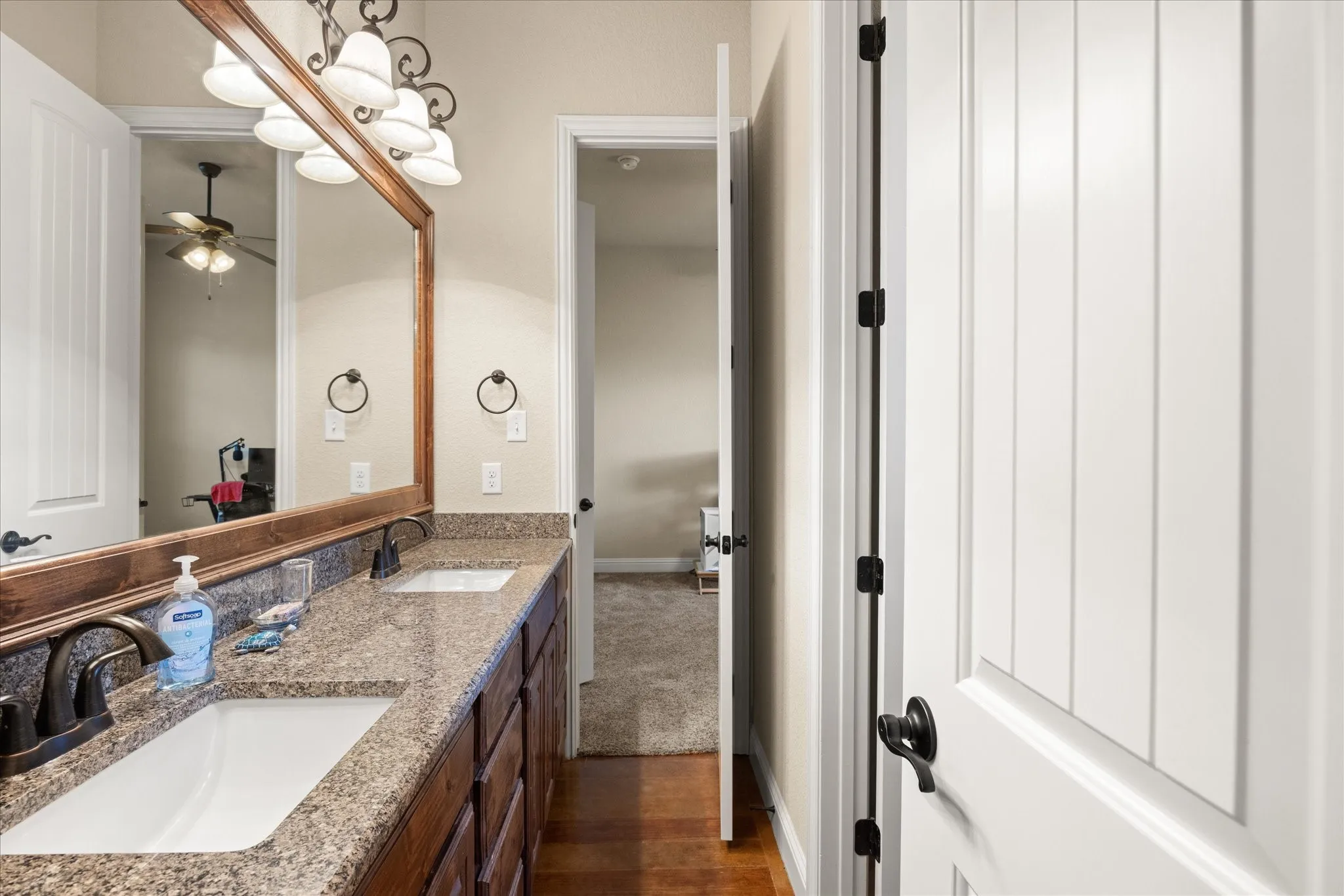 Single Family Residence For Sale in Parker County , 104 Rattling Antler Court, Azle, Texas 76020, 4 Bedroom, 3 Bathroom, 5 Garage spaces, 2,673 Sqft, built in 2016, mls#21297112, Real Estate Agent in Azle, Homes For Sale in Parker county, Homes For Sale in Azle, Realtor in Azle Texas, Real Estate Brokerage Independent Realty Texas, Luminita Cordes Realtor