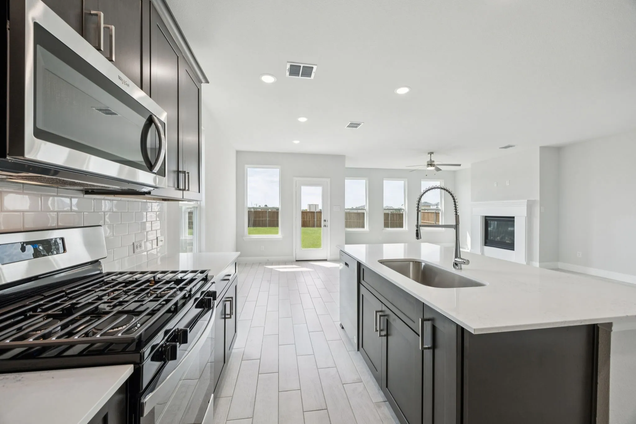 Single Family Residence For Sale in Kaufman County , 1836 Acosta Drive, Forney, Texas 75126, 5 Bedroom, 4 Bathroom, 2 Garage spaces, 2,664 Sqft, built in 2025, mls#21299336, Real Estate Agent in Forney, Homes For Sale in Kaufman county, Homes For Sale in Forney, Realtor in Forney Texas, Real Estate Brokerage Independent Realty Texas, Luminita Cordes Realtor