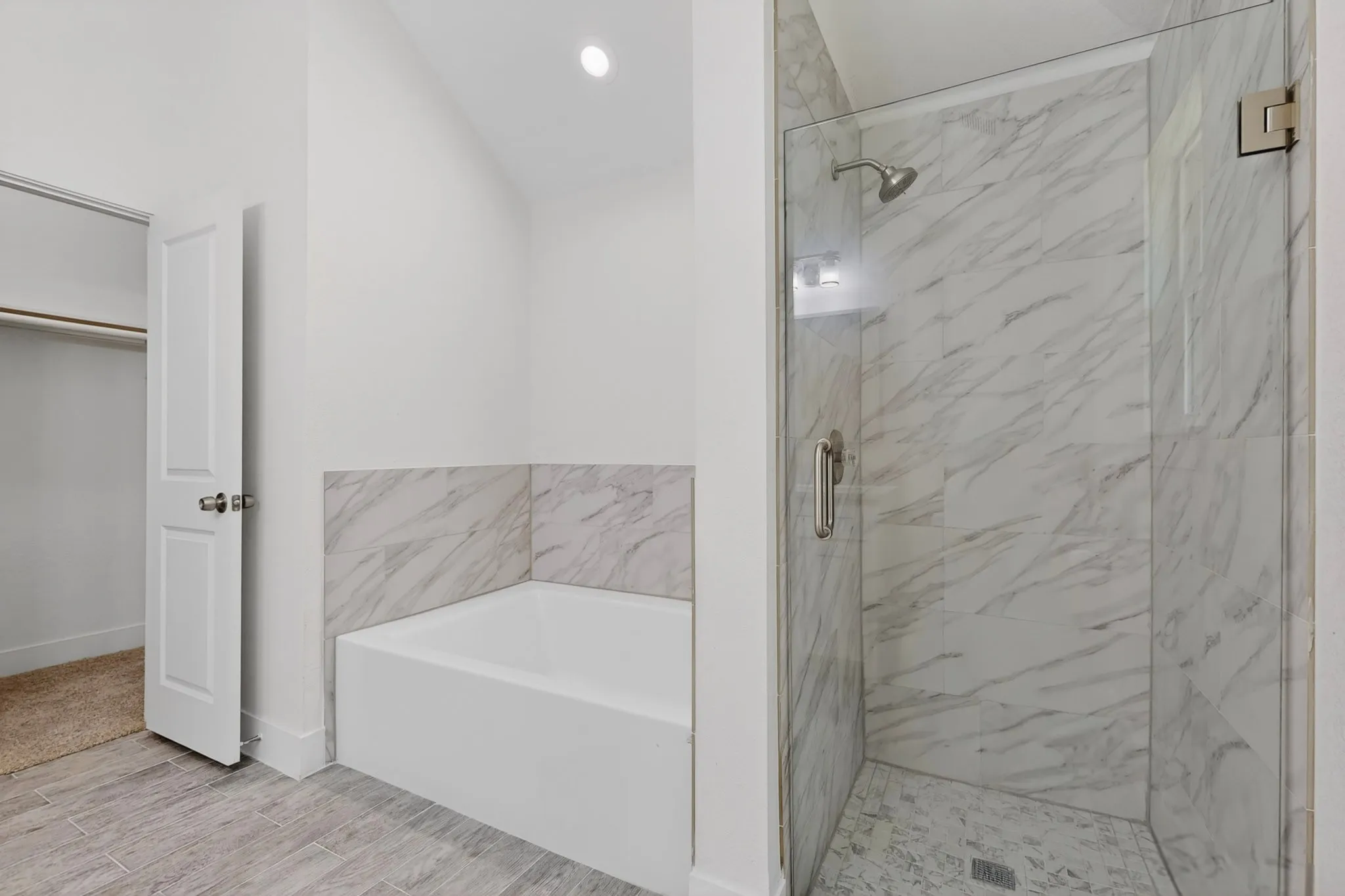 Single Family Residence For Sale in Hunt County , 3407 Pickett Street, Greenville, Texas 75401, 3 Bedroom, 3 Bathroom, 2 Garage spaces, 1,590 Sqft, built in 2022, mls#21299341, Real Estate Agent in Greenville, Homes For Sale in Hunt county, Homes For Sale in Greenville, Realtor in Greenville Texas, Real Estate Brokerage Independent Realty Texas, Luminita Cordes Realtor