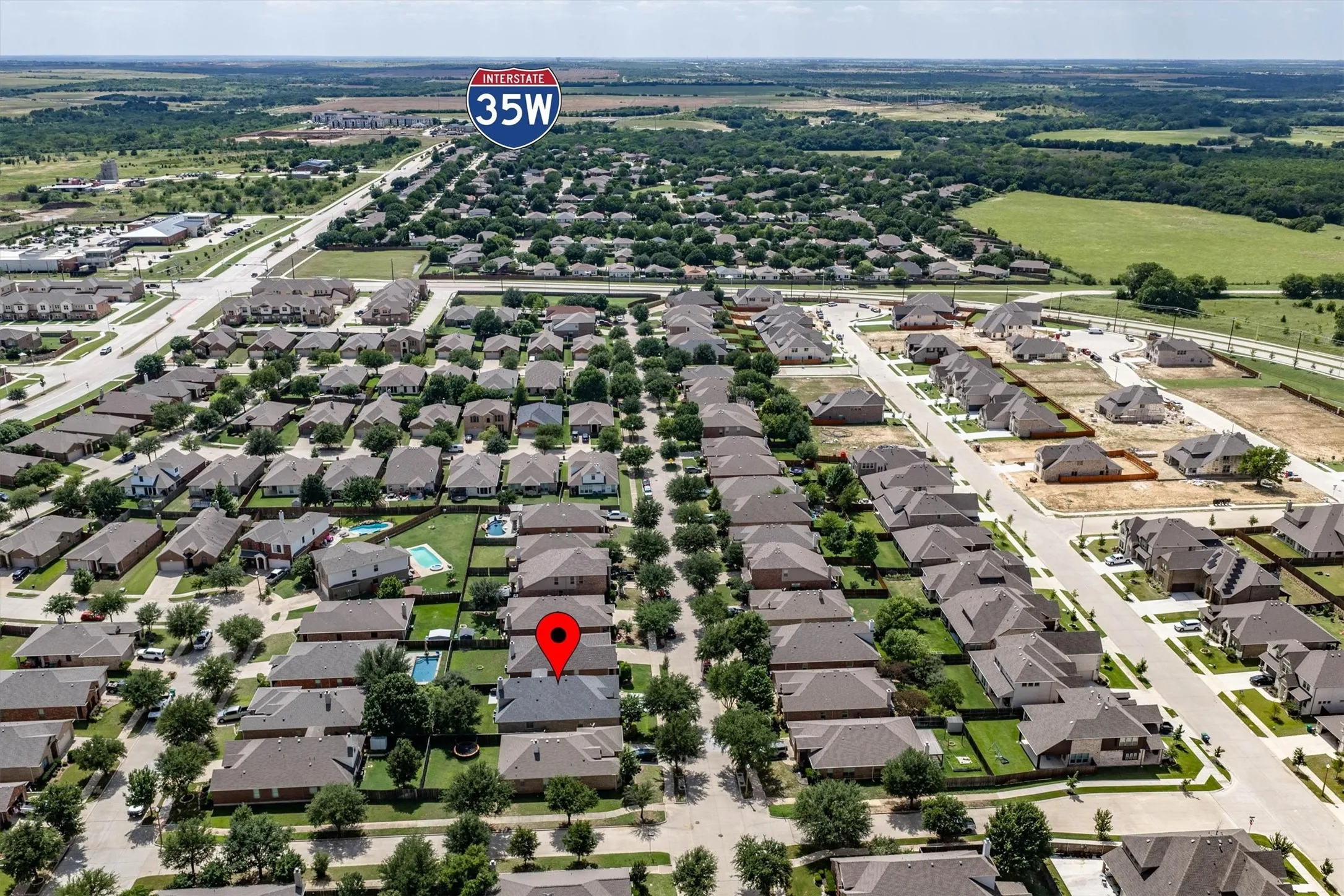 Single Family Residence For Sale in Denton County , 3305 Hornbeam Street, Denton, Texas 76226, 4 Bedroom, 3 Bathroom, 2 Garage spaces, 2,685 Sqft, built in 2009, mls#21294590, Real Estate Agent in Denton, Homes For Sale in Denton county, Homes For Sale in Denton, Realtor in Denton Texas, Real Estate Brokerage Independent Realty Texas, Luminita Cordes Realtor