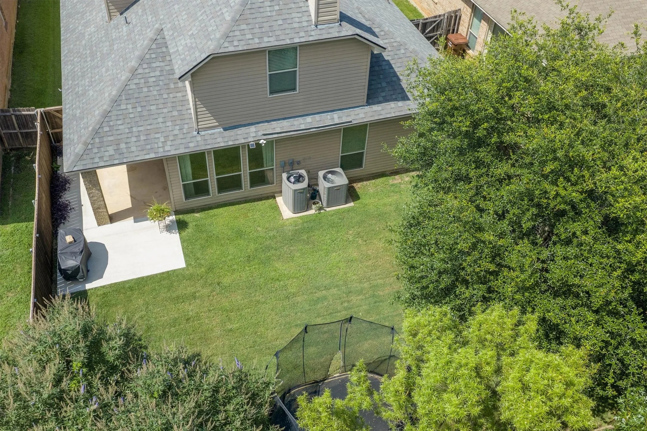 Single Family Residence For Sale in Denton County , 3305 Hornbeam Street, Denton, Texas 76226, 4 Bedroom, 3 Bathroom, 2 Garage spaces, 2,685 Sqft, built in 2009, mls#21294590, Real Estate Agent in Denton, Homes For Sale in Denton county, Homes For Sale in Denton, Realtor in Denton Texas, Real Estate Brokerage Independent Realty Texas, Luminita Cordes Realtor
