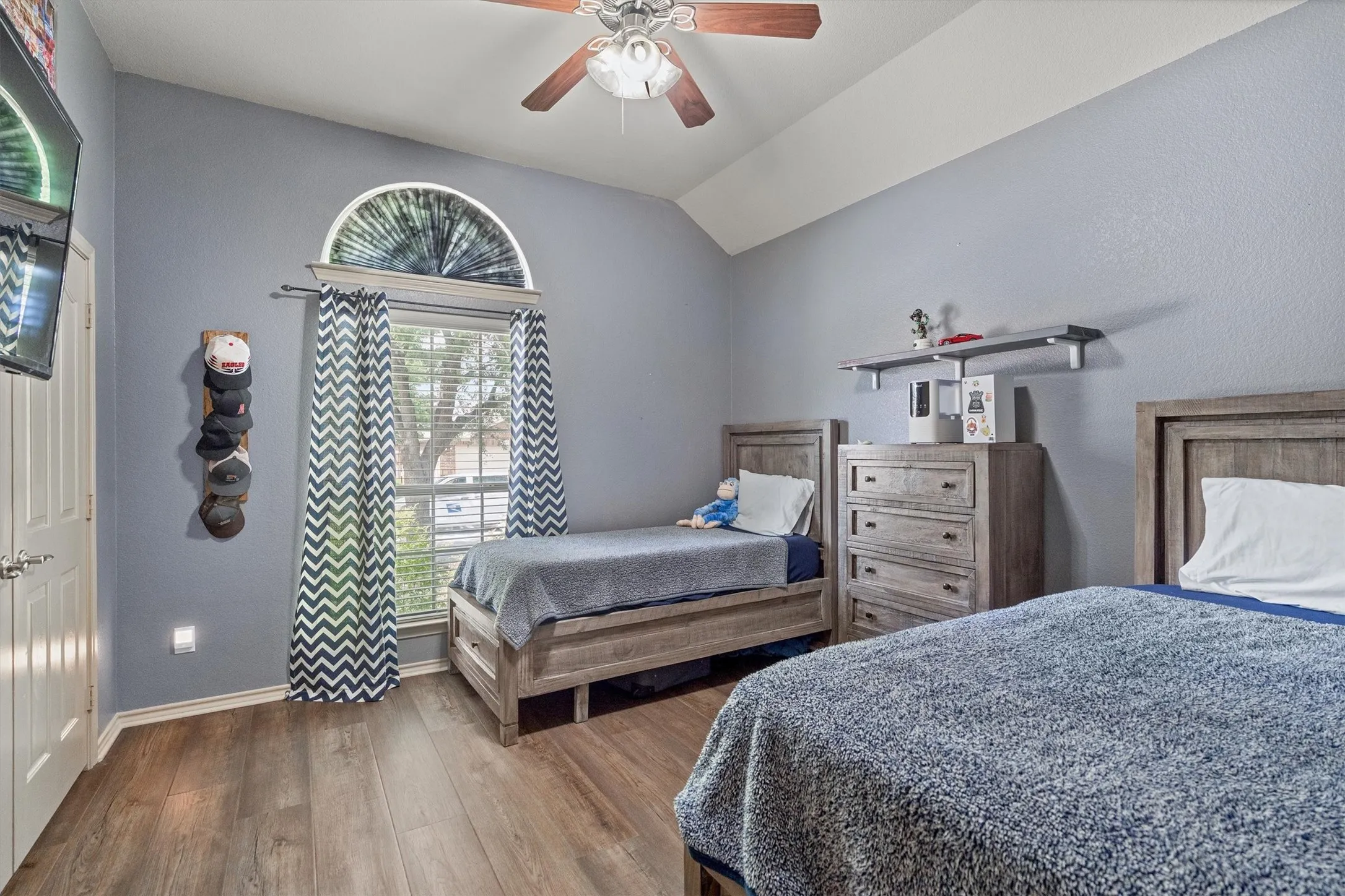 Single Family Residence For Sale in Denton County , 3305 Hornbeam Street, Denton, Texas 76226, 4 Bedroom, 3 Bathroom, 2 Garage spaces, 2,685 Sqft, built in 2009, mls#21294590, Real Estate Agent in Denton, Homes For Sale in Denton county, Homes For Sale in Denton, Realtor in Denton Texas, Real Estate Brokerage Independent Realty Texas, Luminita Cordes Realtor