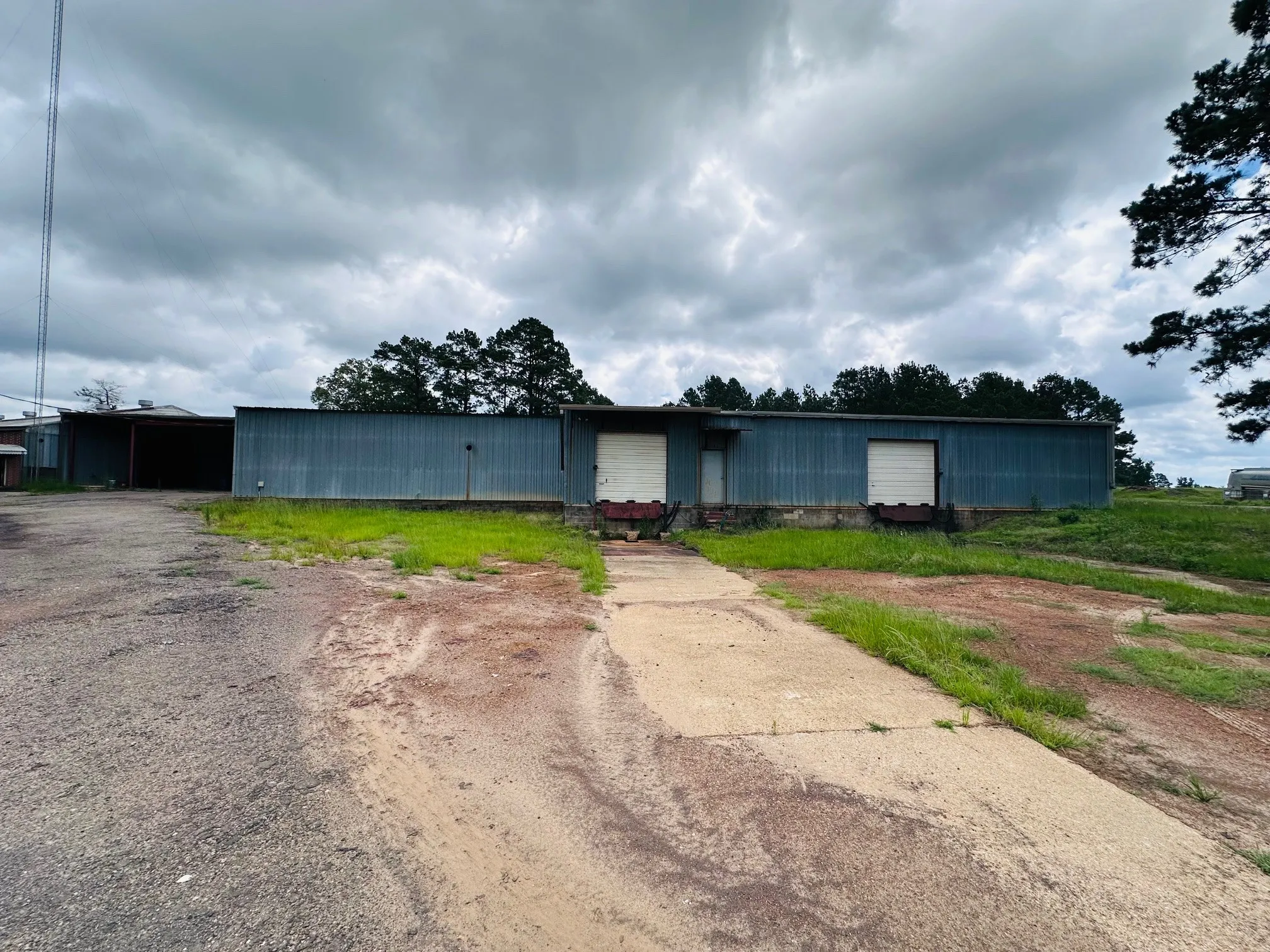 Warehouse For Sale in Morris County , 2460 N 259 Highway, Daingerfield, Texas 75638, 0, 0, Garage spaces, 0 Sqft, built in 1993, Price $595,000, mls#21298924, Real Estate Agent in Daingerfield, Homes For Sale in Morris county, Homes For Sale in Daingerfield, Realtor in Daingerfield Texas, Real Estate Brokerage Independent Realty Texas, Luminita Cordes Realtor