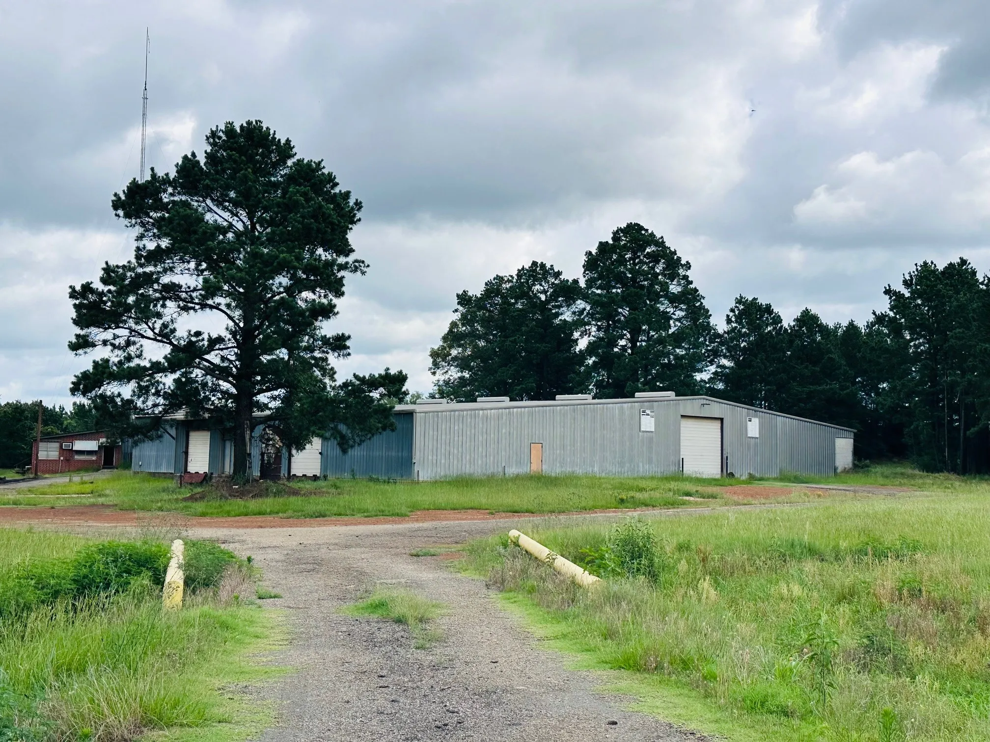 Warehouse For Sale in Morris County , 2460 N 259 Highway, Daingerfield, Texas 75638, 0, 0, Garage spaces, 0 Sqft, built in 1993, Price $595,000, mls#21298924, Real Estate Agent in Daingerfield, Homes For Sale in Morris county, Homes For Sale in Daingerfield, Realtor in Daingerfield Texas, Real Estate Brokerage Independent Realty Texas, Luminita Cordes Realtor