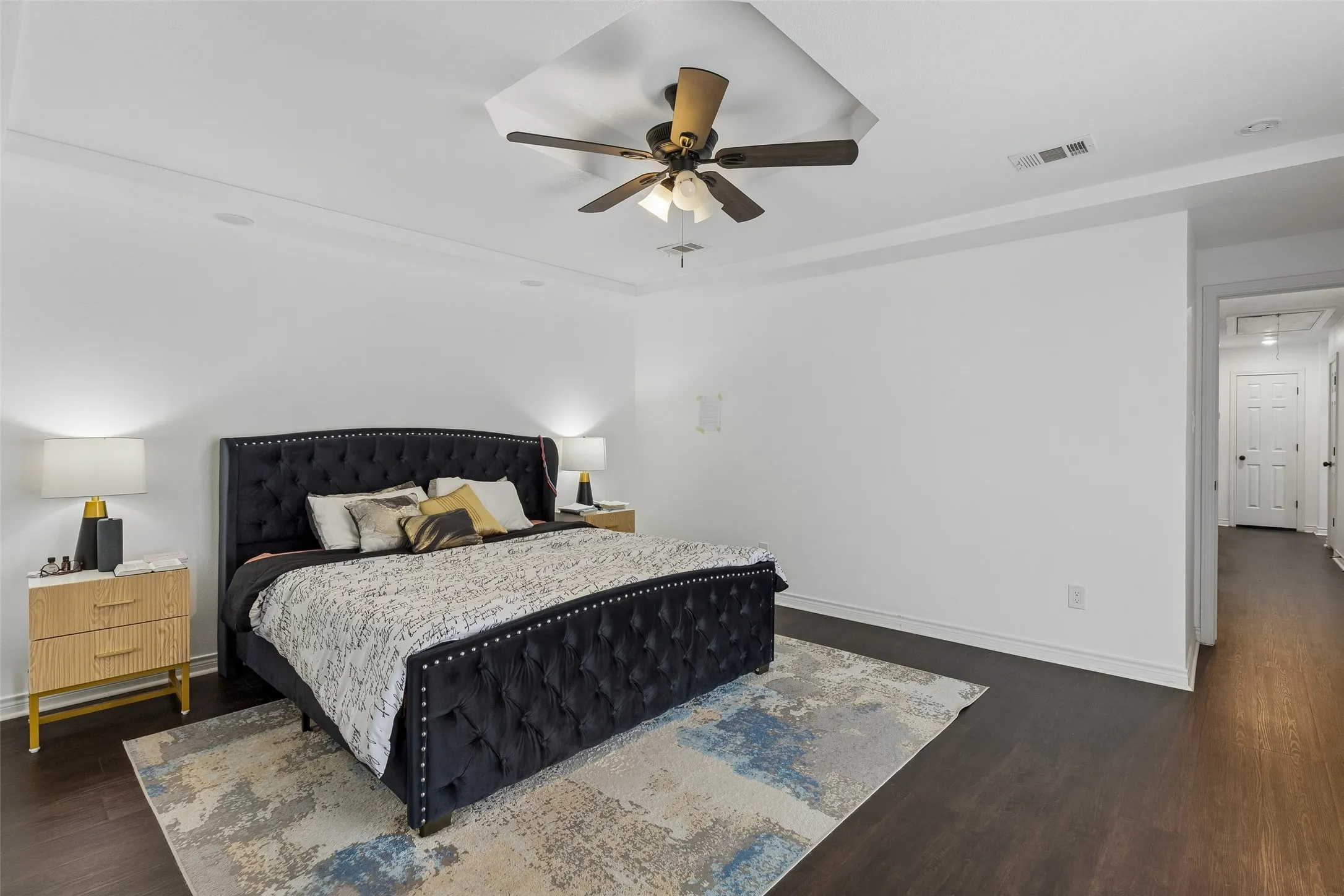 Single Family Residence For Sale in Dallas County , 2405 Hanover Court, Rowlett, Texas 75088, 4 Bedroom, 3 Bathroom, 2 Garage spaces, 2,424 Sqft, built in 1985, mls#21290110, Real Estate Agent in Rowlett, Homes For Sale in Dallas county, Homes For Sale in Rowlett, Realtor in Rowlett Texas, Real Estate Brokerage Independent Realty Texas, Luminita Cordes Realtor