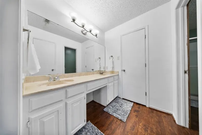 Farm For Sale in Denton County , 8085 Jackson Road, Krum, Texas 76249, 3 Bedroom, 3 Bathroom, 2 Garage spaces, 1,963 Sqft, built in 1984, mls#21292983, Real Estate Agent in Krum, Homes For Sale in Denton county, Homes For Sale in Krum, Realtor in Krum Texas, Real Estate Brokerage Independent Realty Texas, Luminita Cordes Realtor