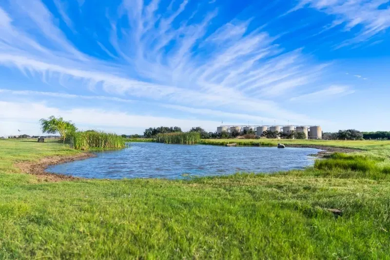 Farm For Sale in Denton County , 8085 Jackson Road, Krum, Texas 76249, 3 Bedroom, 3 Bathroom, 2 Garage spaces, 1,963 Sqft, built in 1984, mls#21292983, Real Estate Agent in Krum, Homes For Sale in Denton county, Homes For Sale in Krum, Realtor in Krum Texas, Real Estate Brokerage Independent Realty Texas, Luminita Cordes Realtor