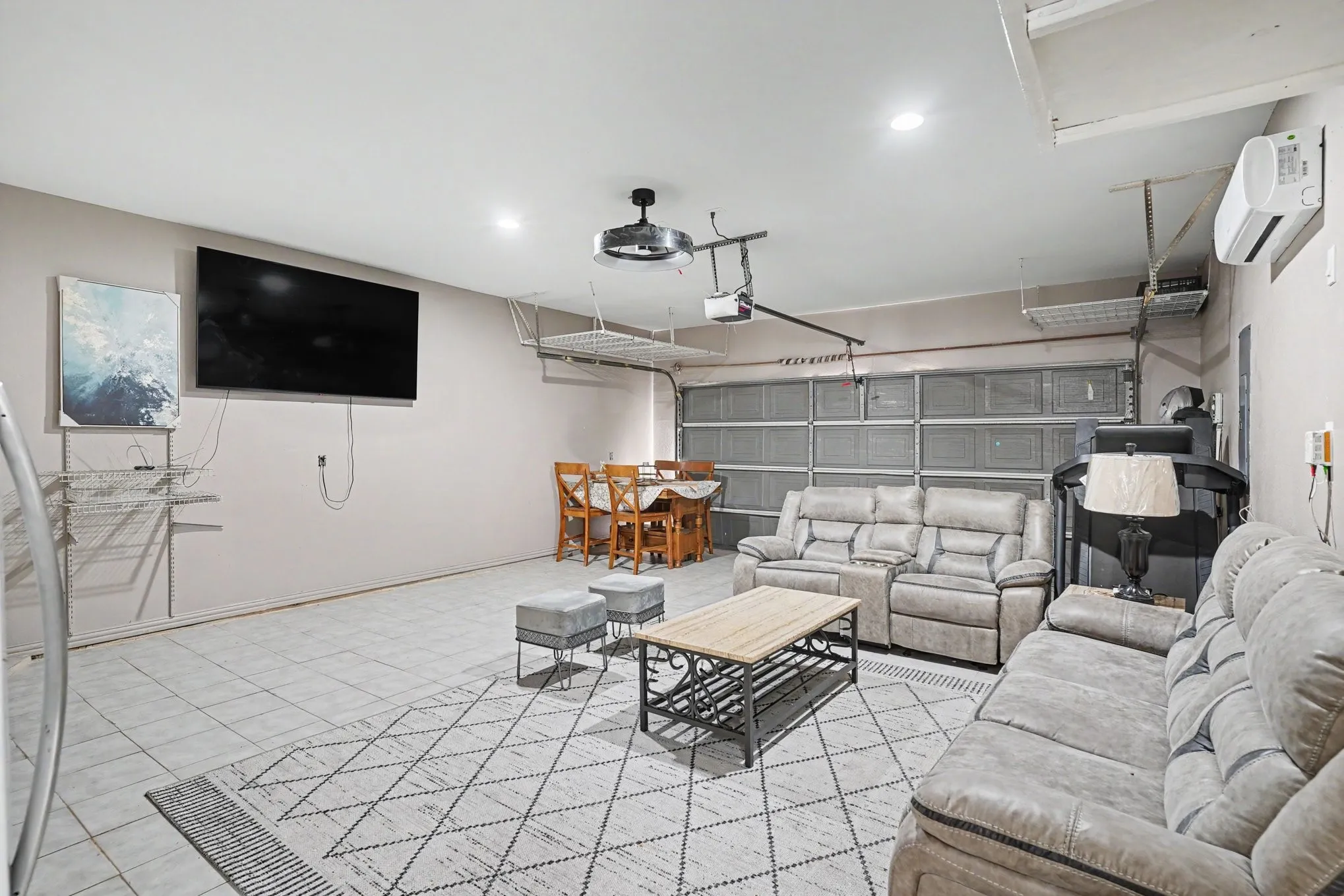 Single Family Residence For Rent in Tarrant County , 8660 Lariat Circle, Fort Worth, Texas 76244, 4 Bedroom, 4 Bathroom, 2 Garage spaces, 3,744 Sqft, built in 2002, Price $3,400, mls#21298956, Real Estate Agent in Fort Worth, Homes For Rent in Tarrant county, Homes For Rent in Fort Worth, Realtor in Fort Worth Texas, Real Estate Brokerage Independent Realty Texas, Luminita Cordes Realtor