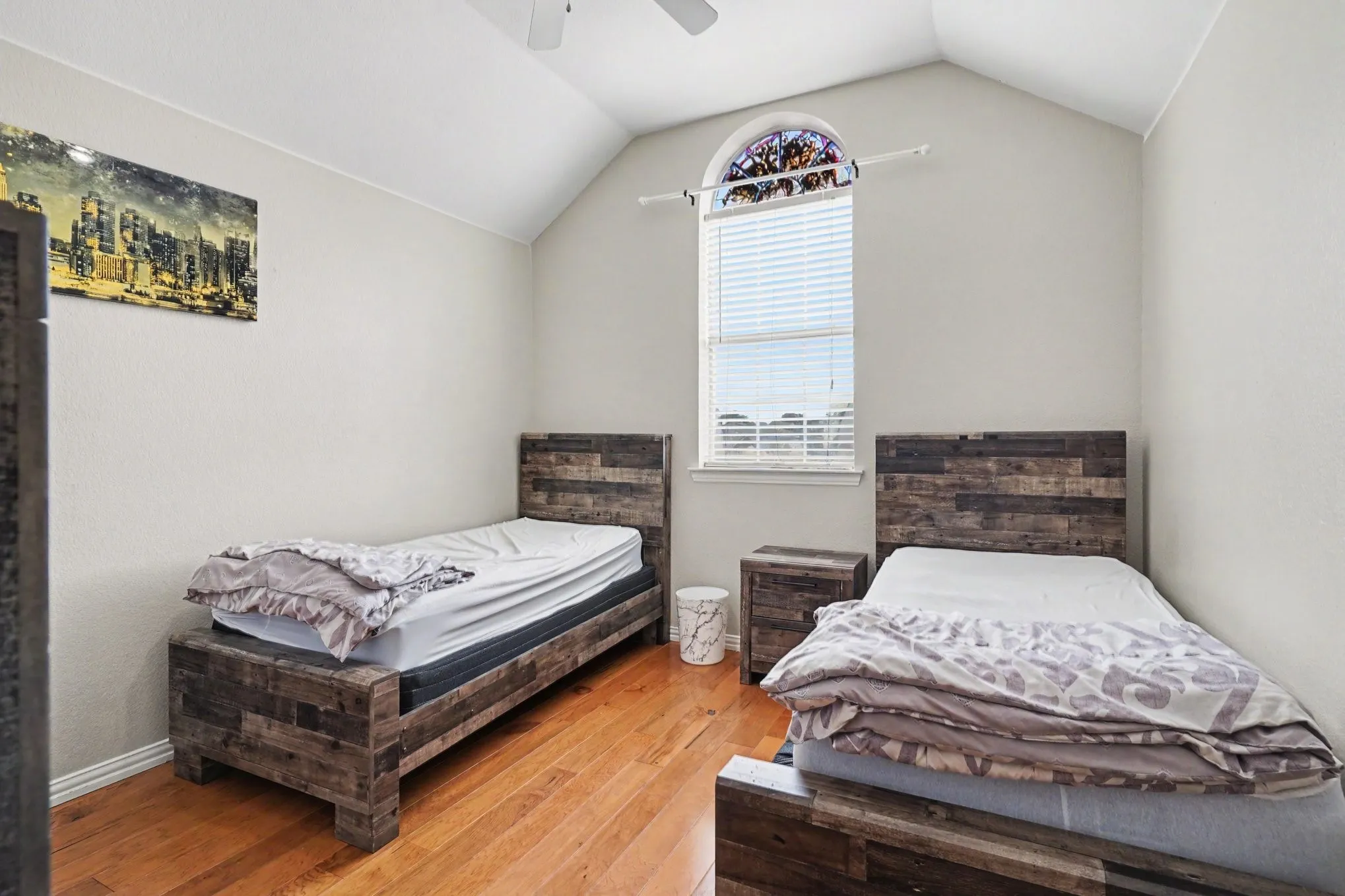Single Family Residence For Rent in Tarrant County , 8660 Lariat Circle, Fort Worth, Texas 76244, 4 Bedroom, 4 Bathroom, 2 Garage spaces, 3,744 Sqft, built in 2002, Price $3,400, mls#21298956, Real Estate Agent in Fort Worth, Homes For Rent in Tarrant county, Homes For Rent in Fort Worth, Realtor in Fort Worth Texas, Real Estate Brokerage Independent Realty Texas, Luminita Cordes Realtor