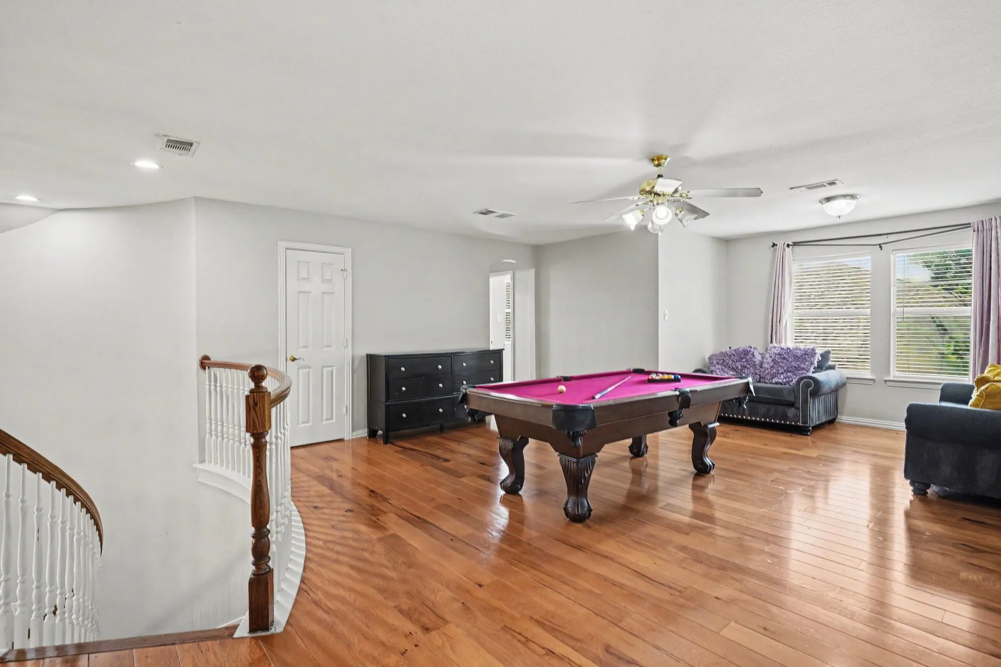Single Family Residence For Rent in Tarrant County , 8660 Lariat Circle, Fort Worth, Texas 76244, 4 Bedroom, 4 Bathroom, 2 Garage spaces, 3,744 Sqft, built in 2002, Price $3,400, mls#21298956, Real Estate Agent in Fort Worth, Homes For Rent in Tarrant county, Homes For Rent in Fort Worth, Realtor in Fort Worth Texas, Real Estate Brokerage Independent Realty Texas, Luminita Cordes Realtor