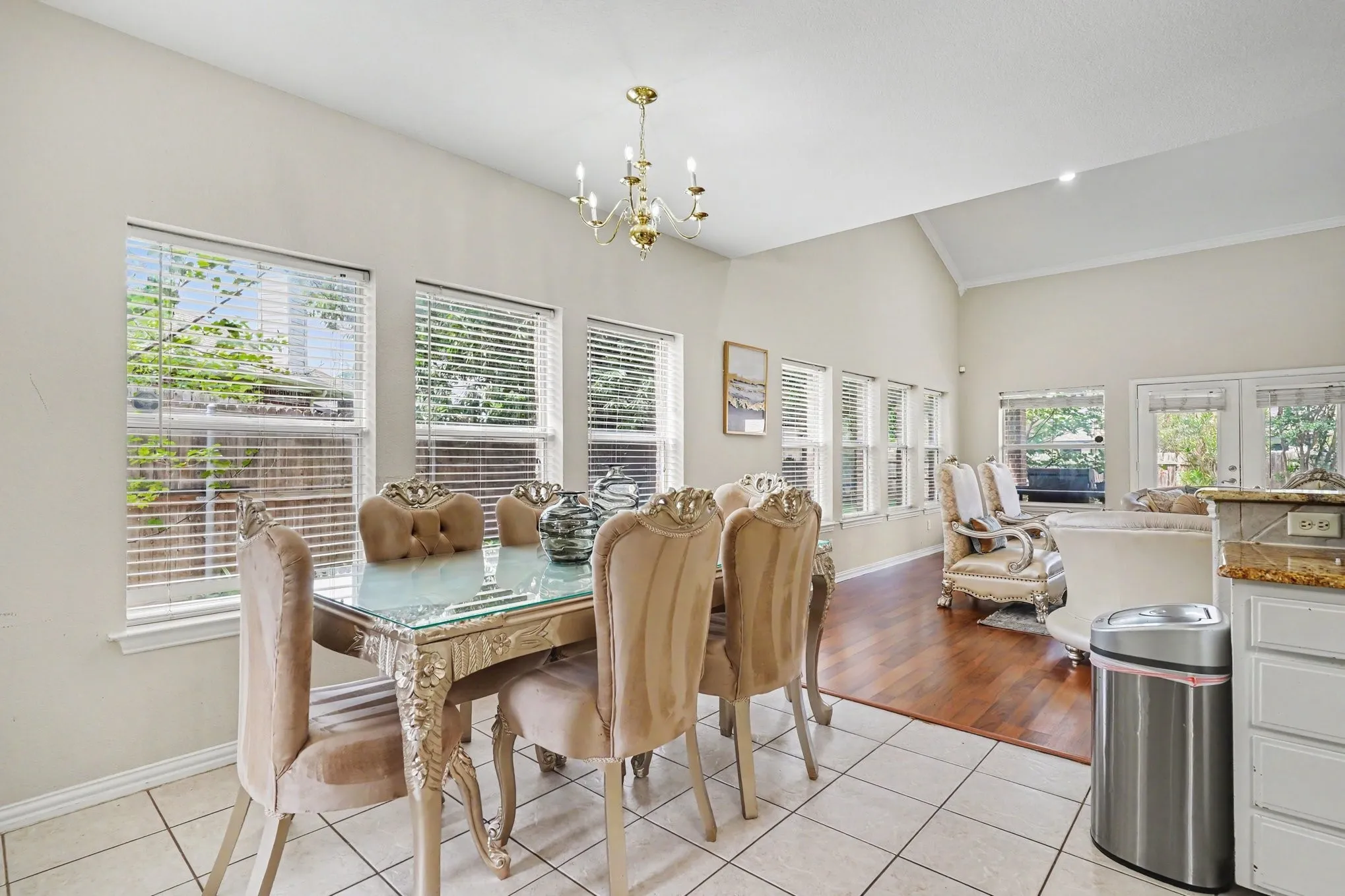 Single Family Residence For Rent in Tarrant County , 8660 Lariat Circle, Fort Worth, Texas 76244, 4 Bedroom, 4 Bathroom, 2 Garage spaces, 3,744 Sqft, built in 2002, Price $3,400, mls#21298956, Real Estate Agent in Fort Worth, Homes For Rent in Tarrant county, Homes For Rent in Fort Worth, Realtor in Fort Worth Texas, Real Estate Brokerage Independent Realty Texas, Luminita Cordes Realtor