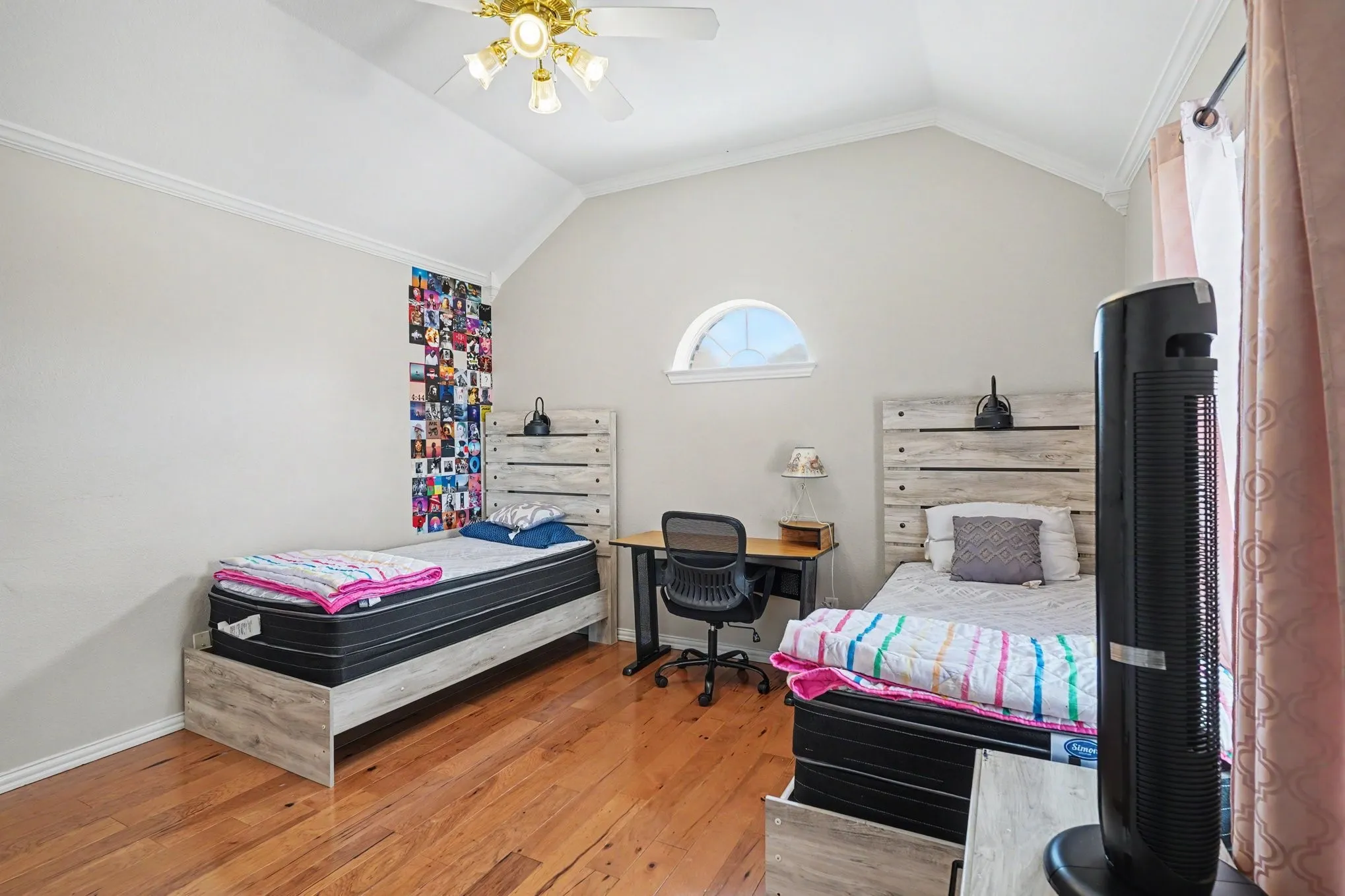 Single Family Residence For Rent in Tarrant County , 8660 Lariat Circle, Fort Worth, Texas 76244, 4 Bedroom, 4 Bathroom, 2 Garage spaces, 3,744 Sqft, built in 2002, Price $3,400, mls#21298956, Real Estate Agent in Fort Worth, Homes For Rent in Tarrant county, Homes For Rent in Fort Worth, Realtor in Fort Worth Texas, Real Estate Brokerage Independent Realty Texas, Luminita Cordes Realtor